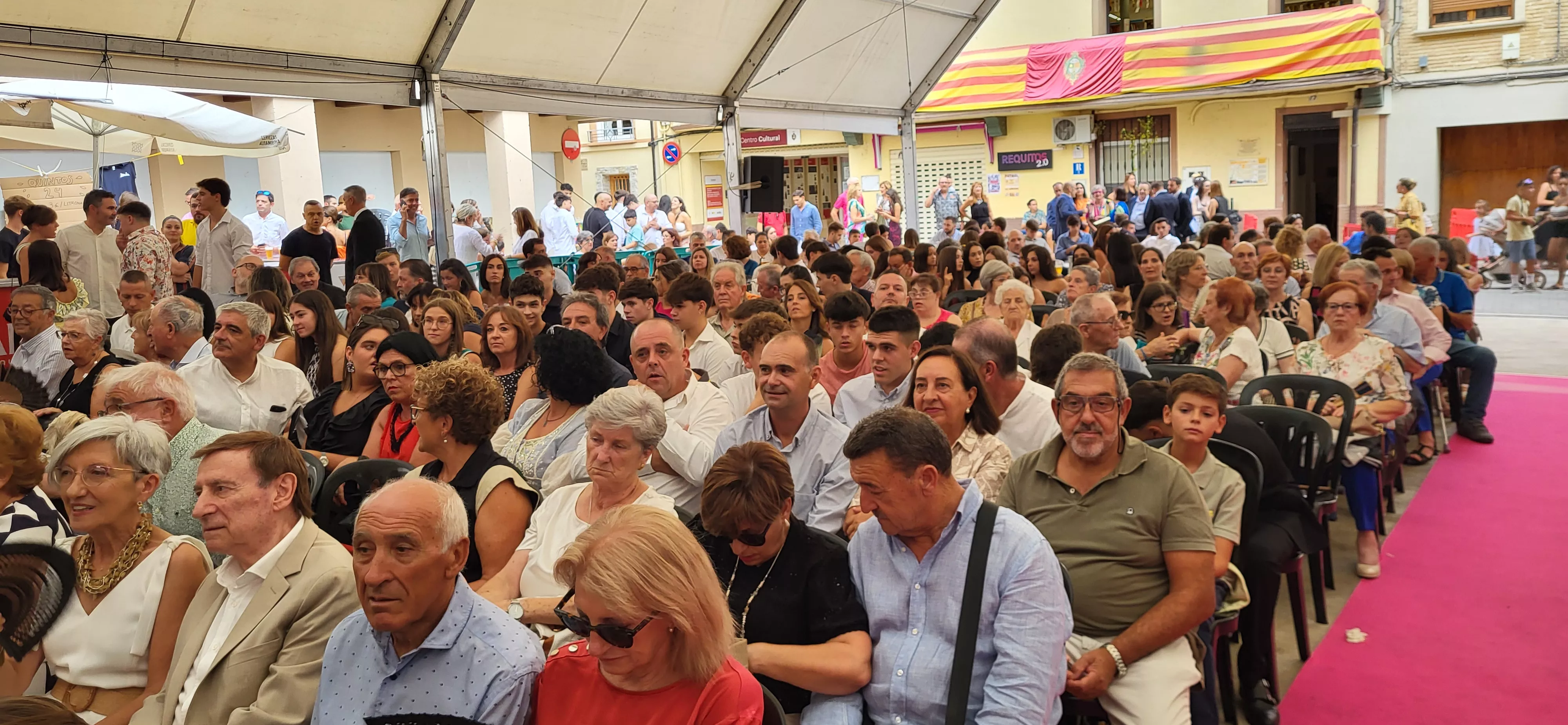 Presentación de las mairalesas y quintos y quintas de Almudévar 2024. Foto Mercedes Manterola