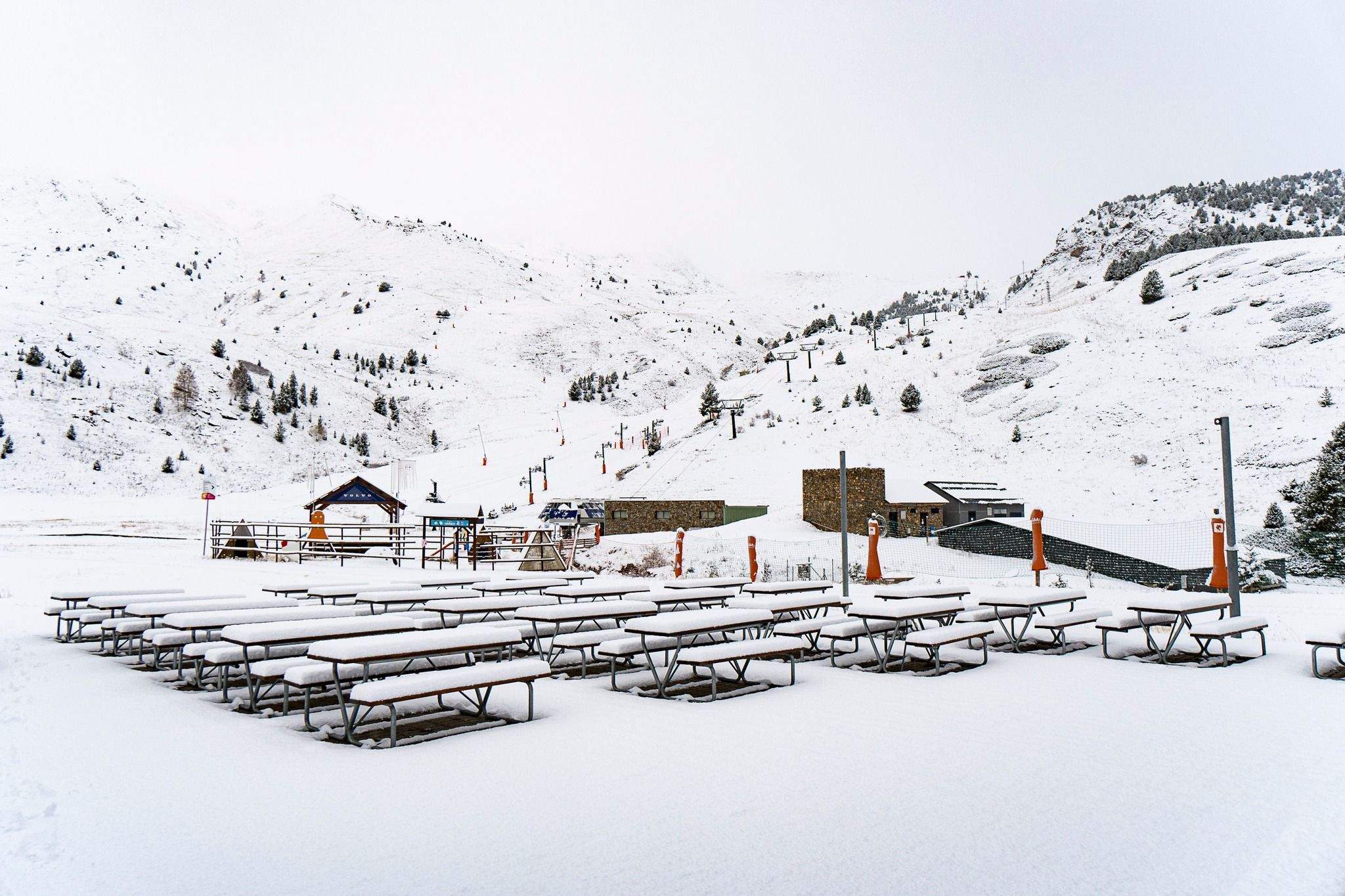 Nieve este lunes en la estación de Cerler