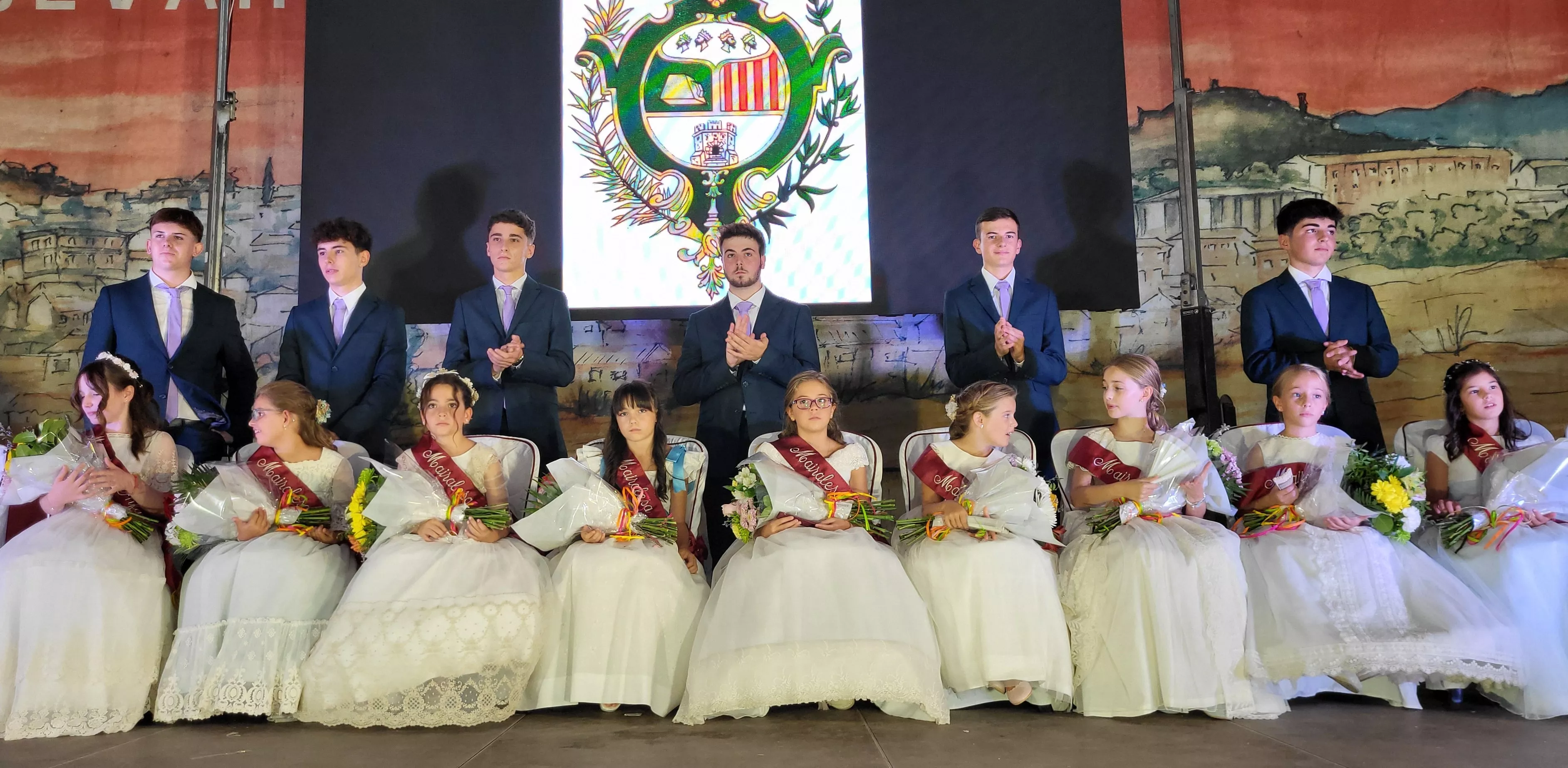 Presentación de las mairalesas y quintos y quintas de Almudévar 2024. Foto Mercedes Manterola