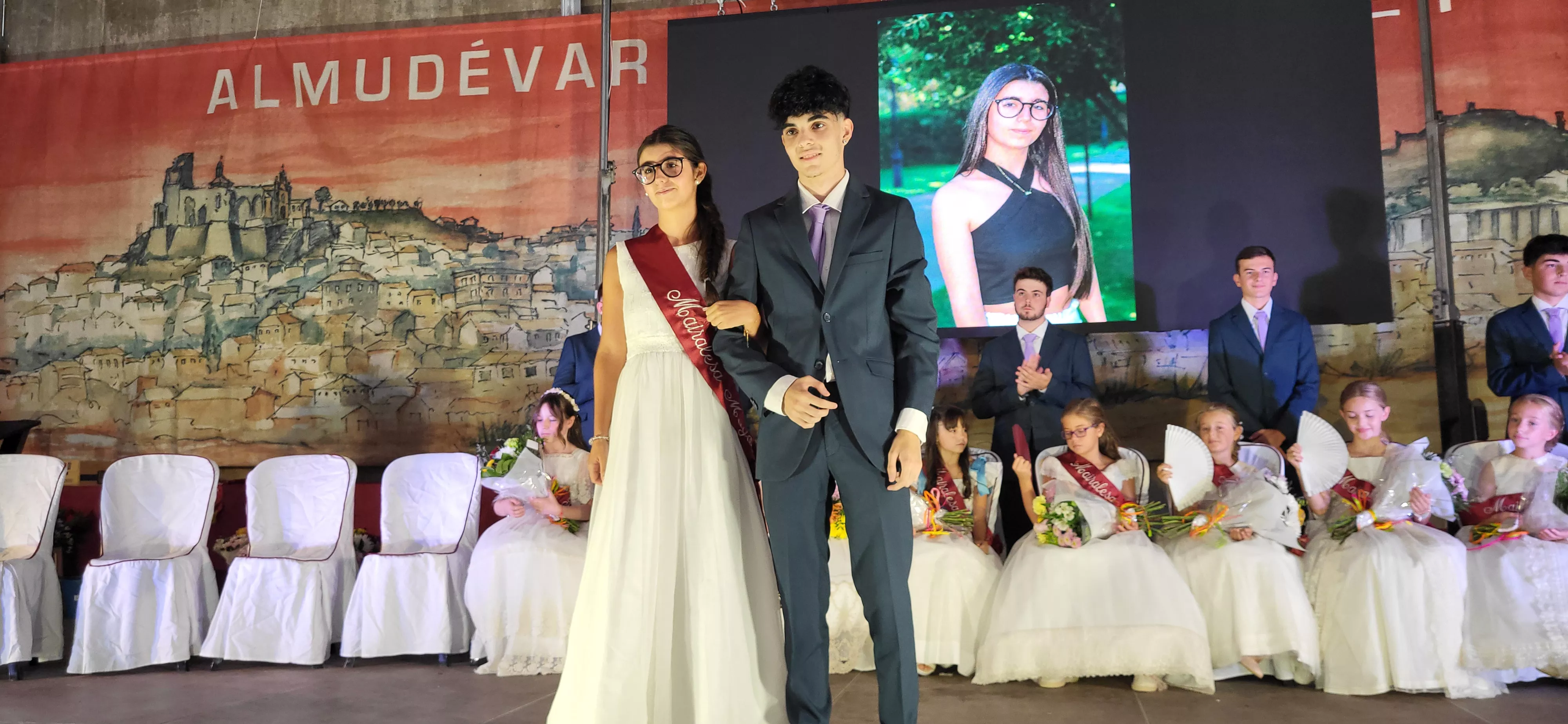 Presentación de las mairalesas y quintos y quintas de Almudévar 2024. Foto Mercedes Manterola