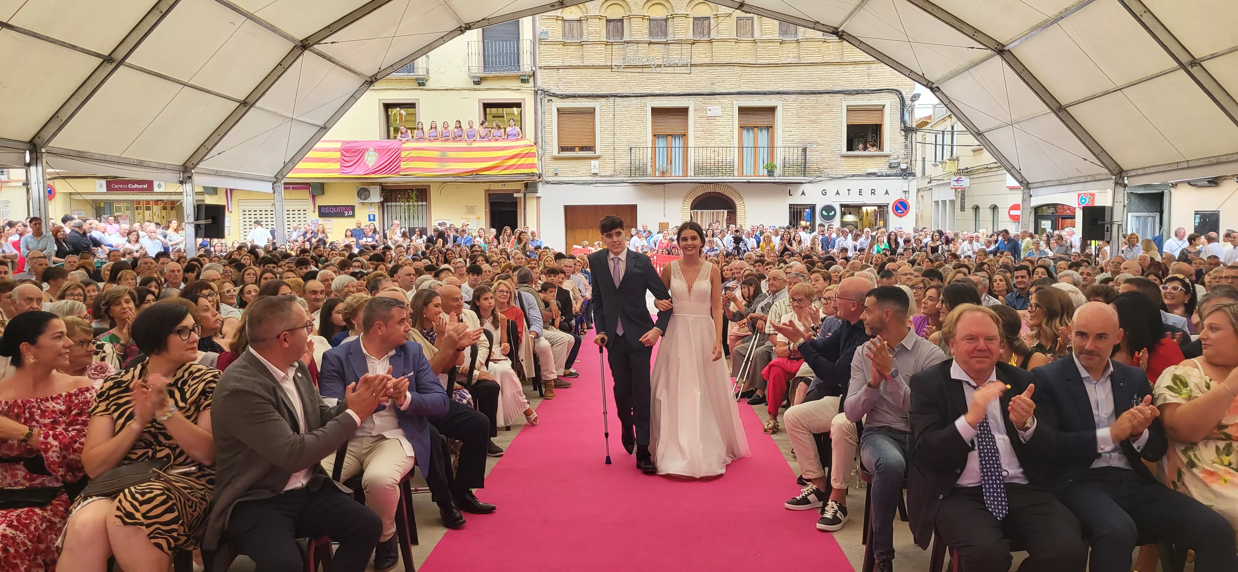Presentación de las mairalesas y quintos y quintas de Almudévar 2024. Foto Mercedes Manterola