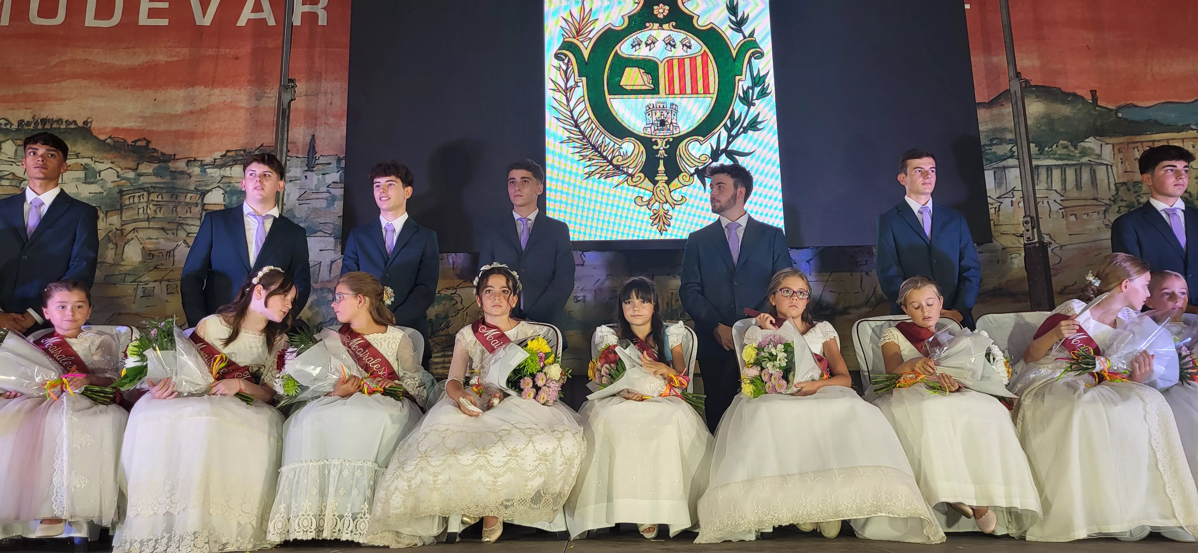 Presentación de las mairalesas y quintos y quintas de Almudévar 2024. Foto Mercedes Manterola