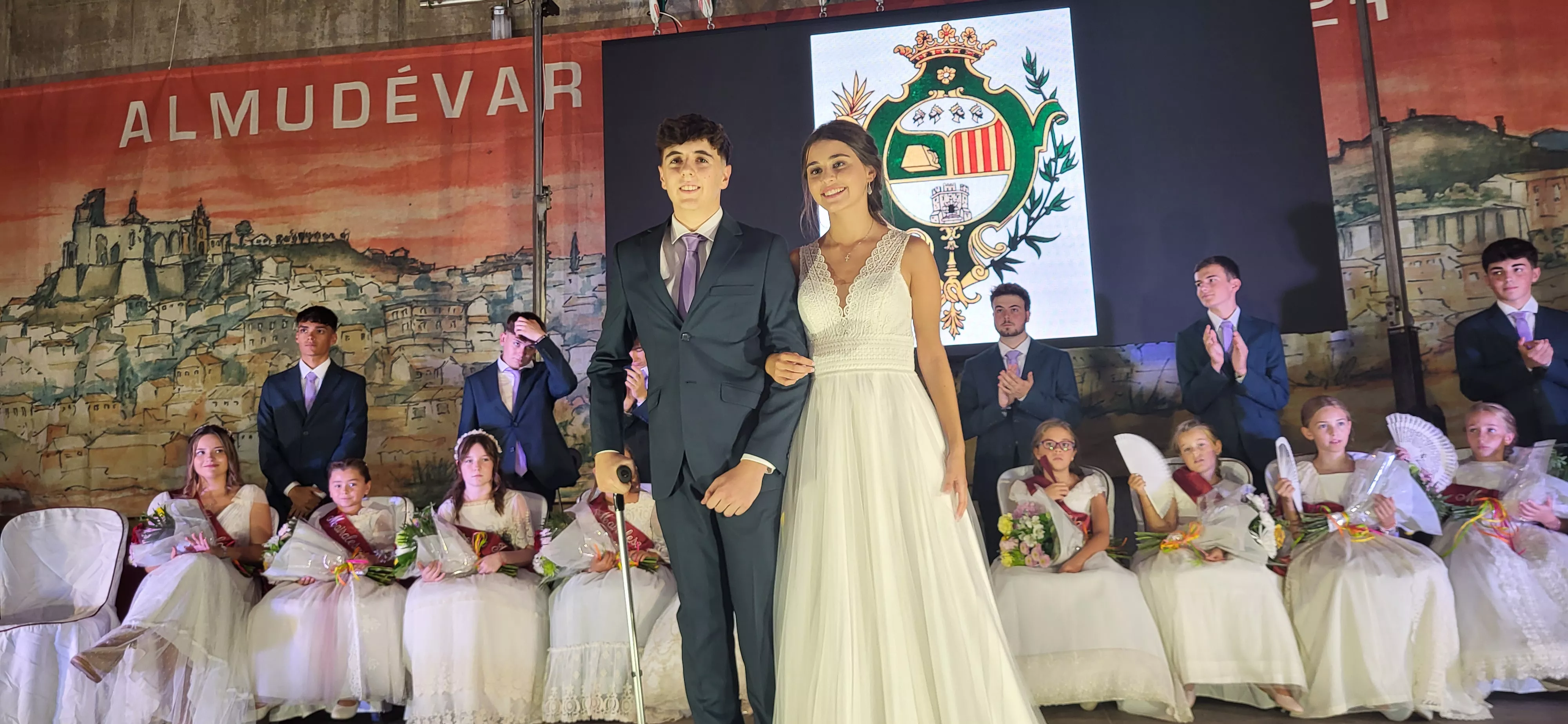 Presentación de las mairalesas y quintos y quintas de Almudévar 2024. Foto Mercedes Manterola