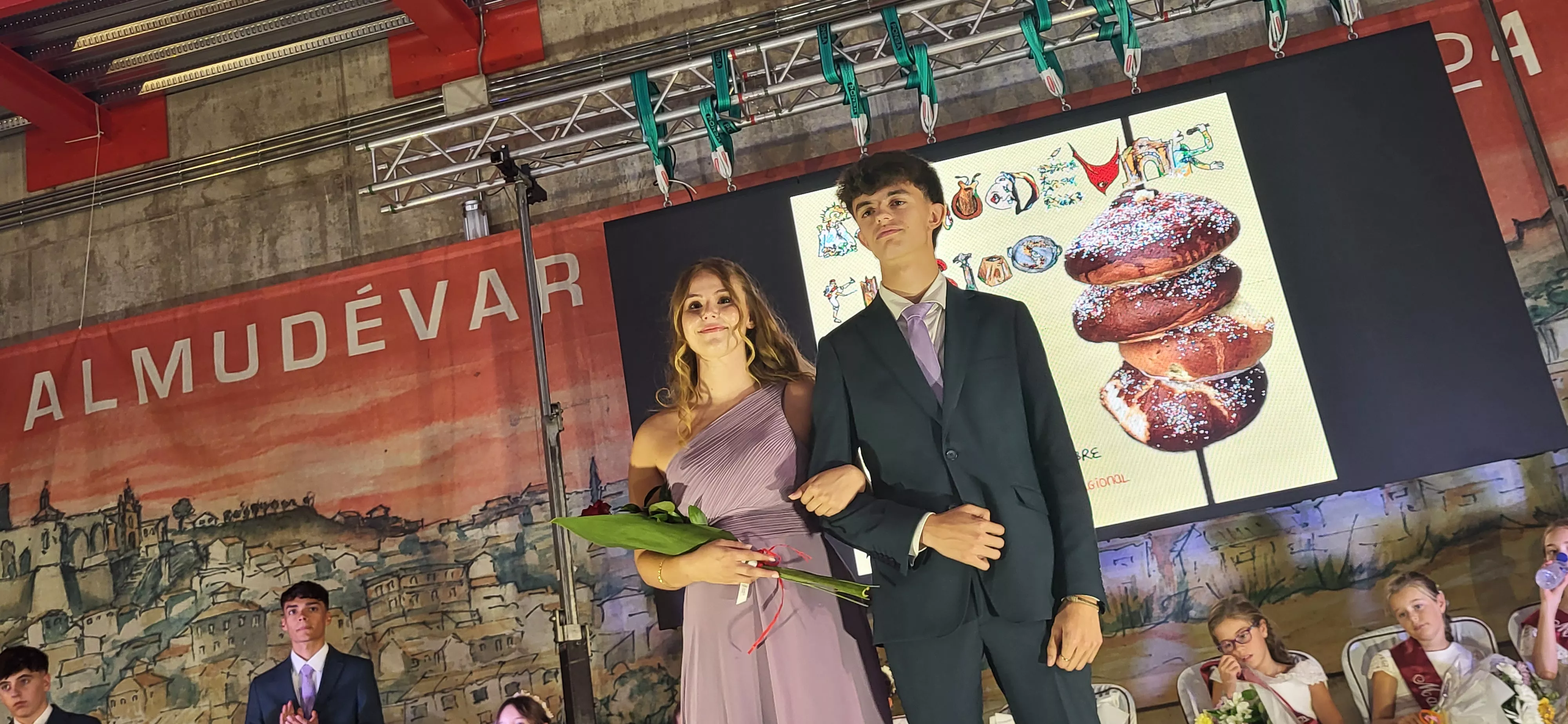 Presentación de las mairalesas y quintos y quintas de Almudévar 2024. Foto Mercedes Manterola