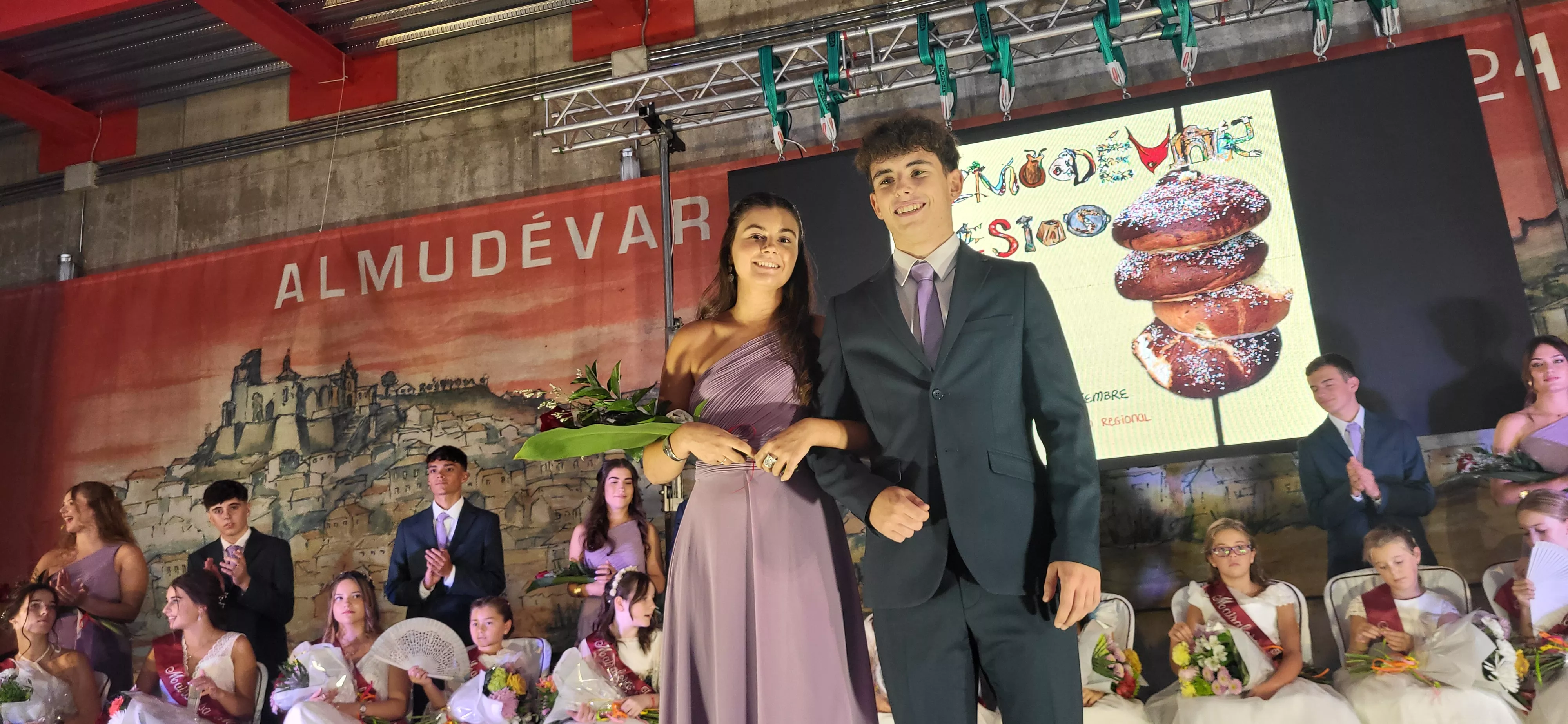 Presentación de las mairalesas y quintos y quintas de Almudévar 2024. Foto Mercedes Manterola