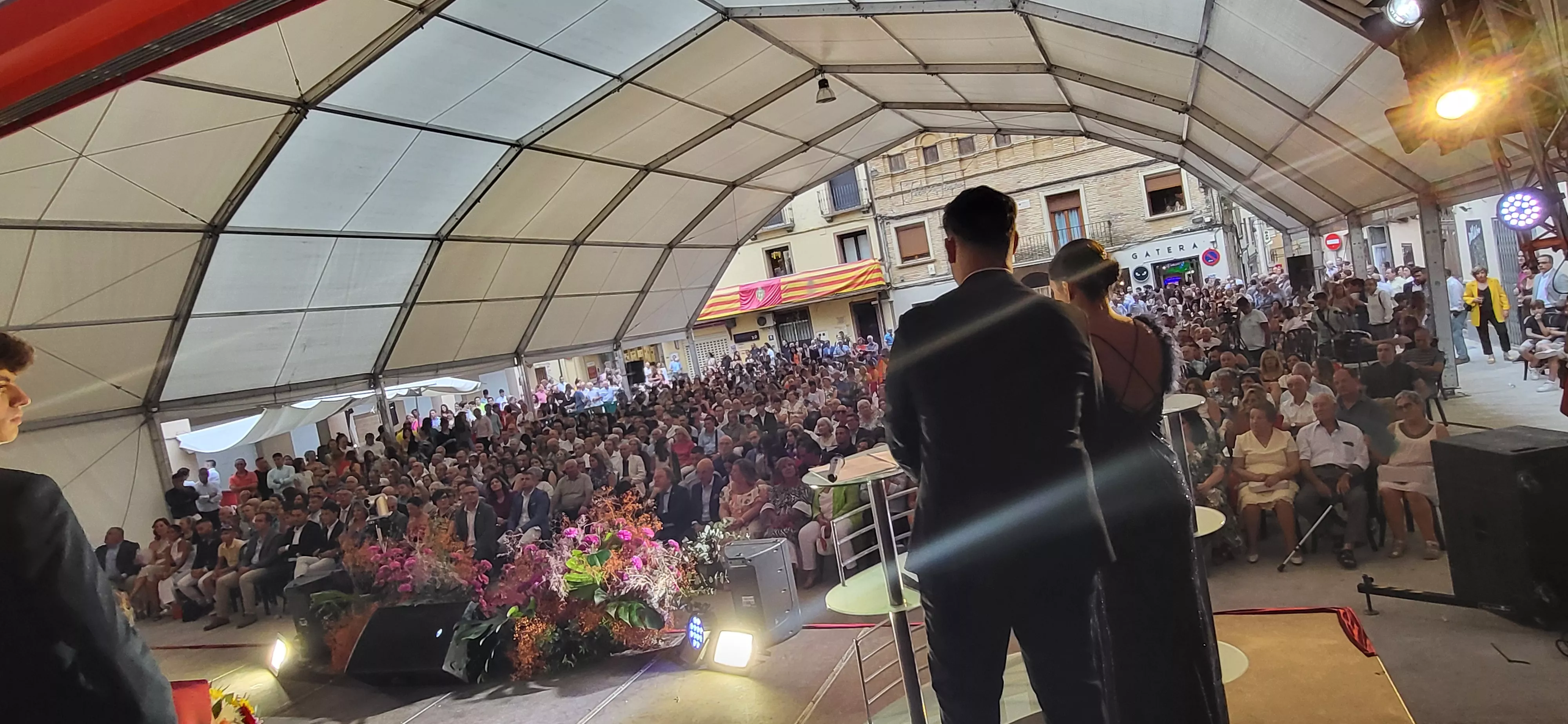 Presentación de las mairalesas y quintos y quintas de Almudévar 2024. Foto Mercedes Manterola