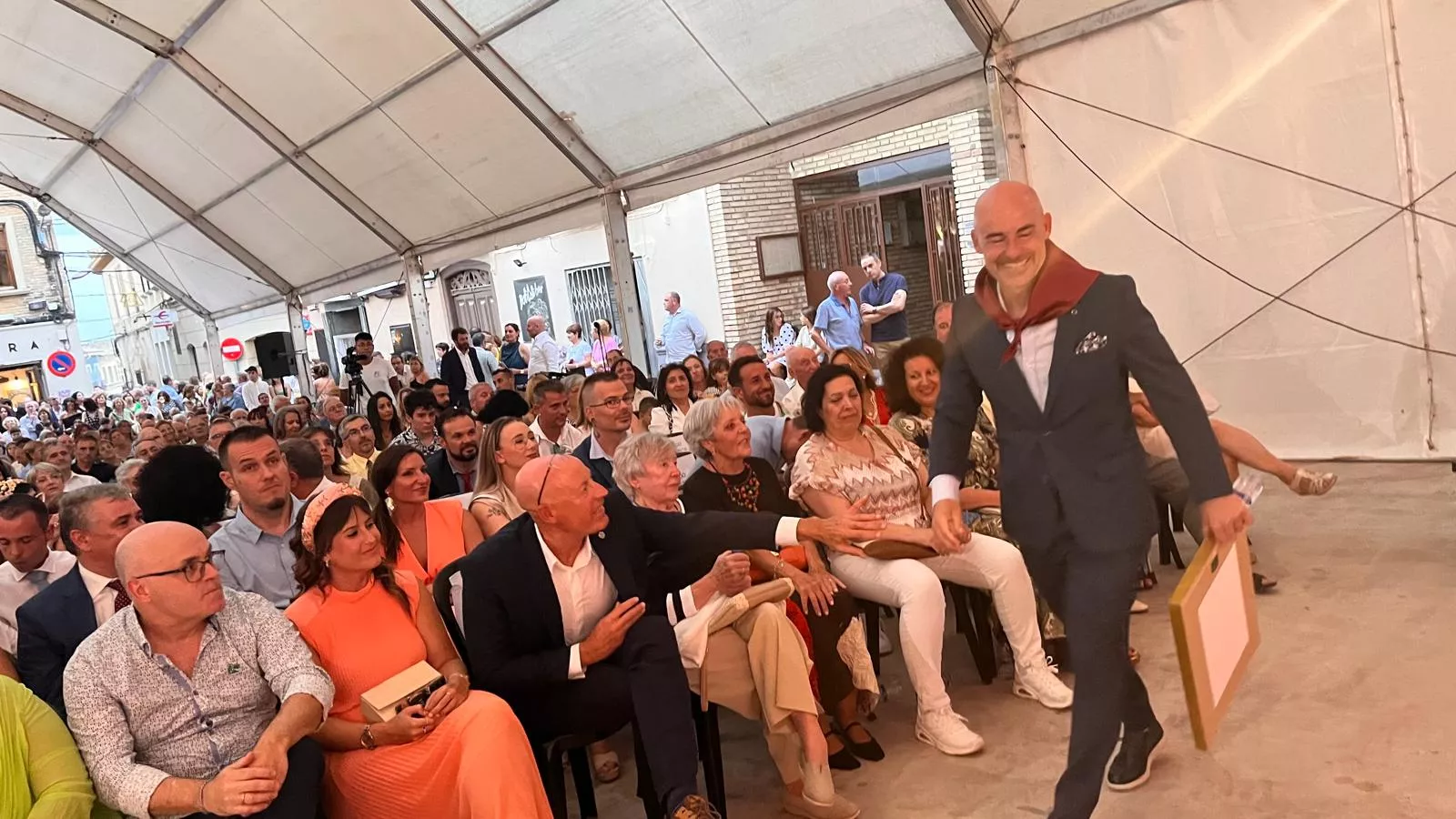 Presentación de las mairalesas y quintos y quintas de Almudévar 2024. Foto Mercedes Manterola