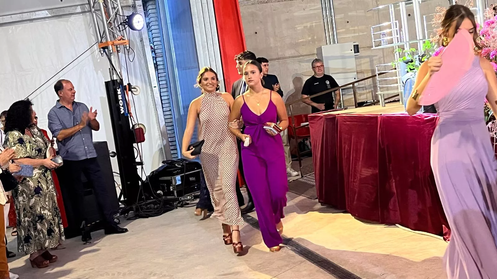 Presentación de las mairalesas y quintos y quintas de Almudévar 2024. Foto Mercedes Manterola