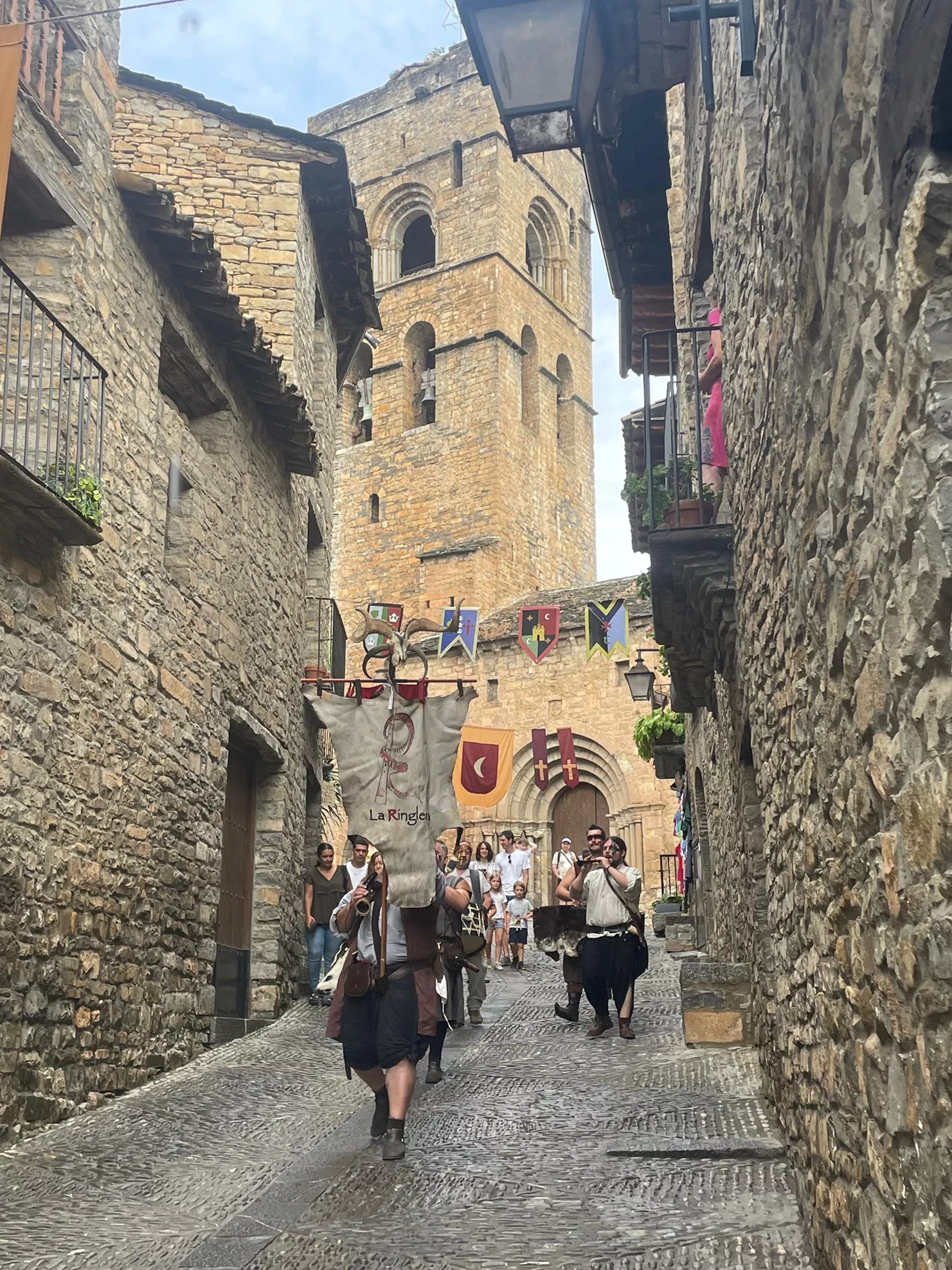 Aínsa, capital del turismo sostenible