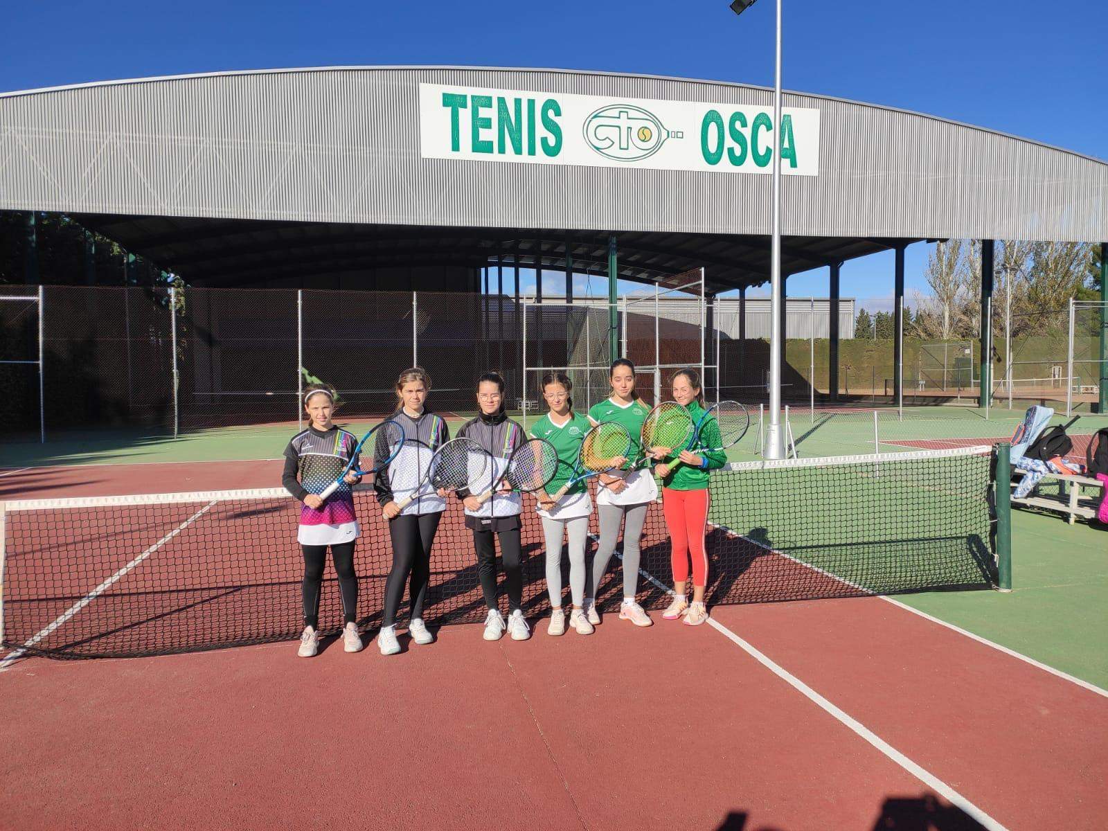 Miembros del Club Tenis Osca