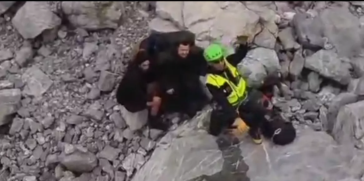 Rescate de cinco montañeros con hipotermia a 2700 metros en Fanlo. Rescate de cinco montañeros con hipotermia a 2700 metros en Fanlo.