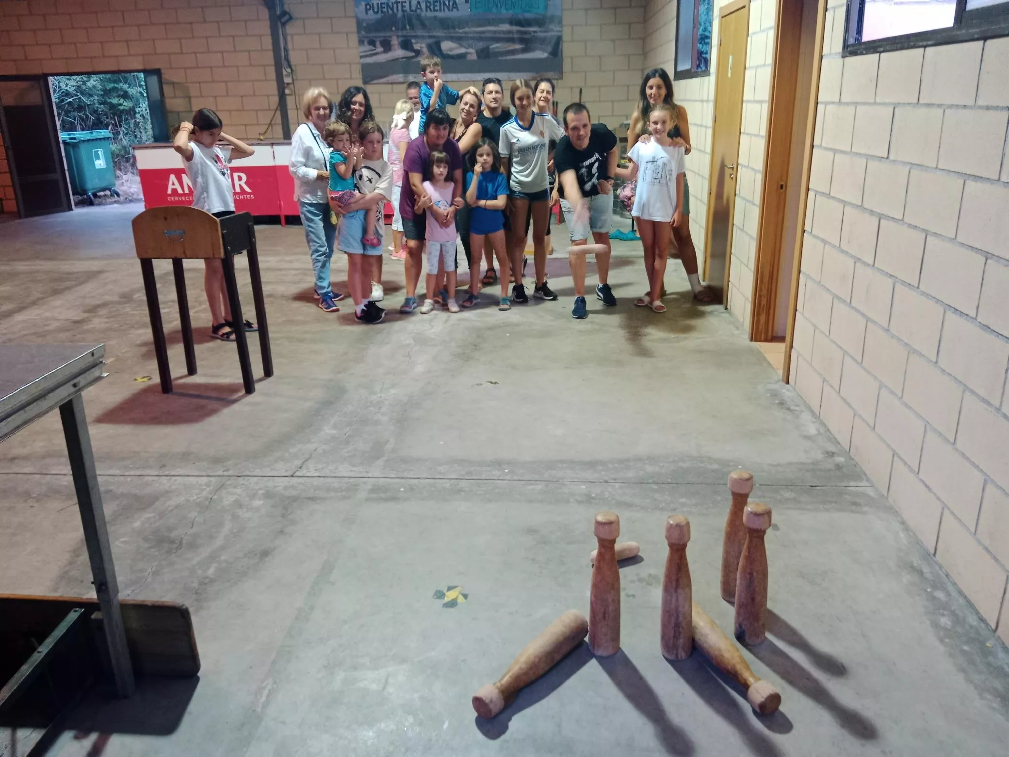 Juegos en Puente la Reina, palistroc de Azanuy.