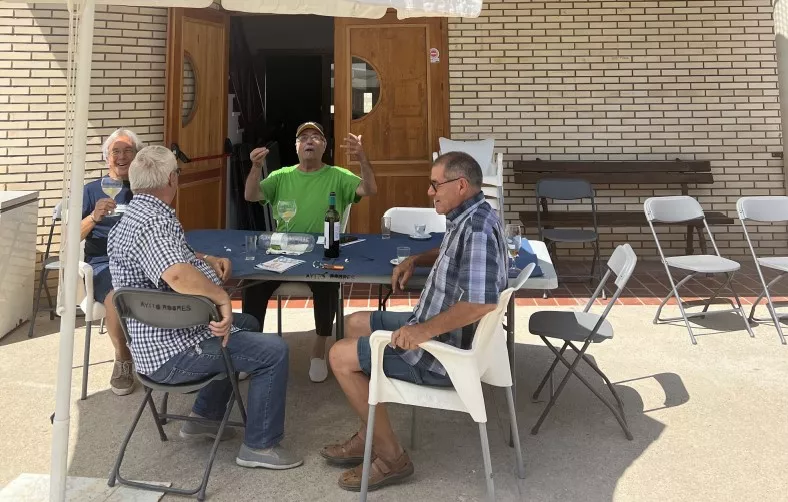 Terraza del restaurante albergue