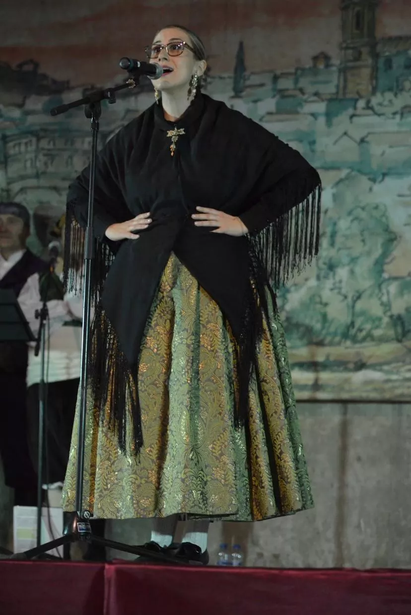 Actuación de Estirpe de Aragonia en las prefiestas de Almudévar. Foto Ruth Pueyo