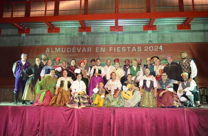 Actuación de Estirpe de Aragonia en las prefiestas de Almudévar. Foto Ruth Pueyo 