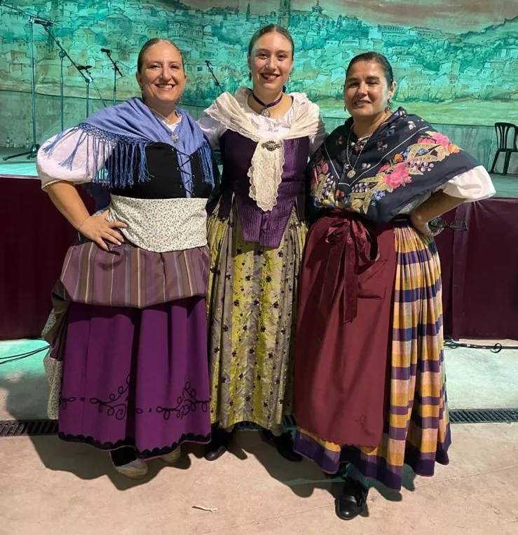 Actuación de Estirpe de Aragonia en las prefiestas de Almudévar. Foto Ruth Pueyo