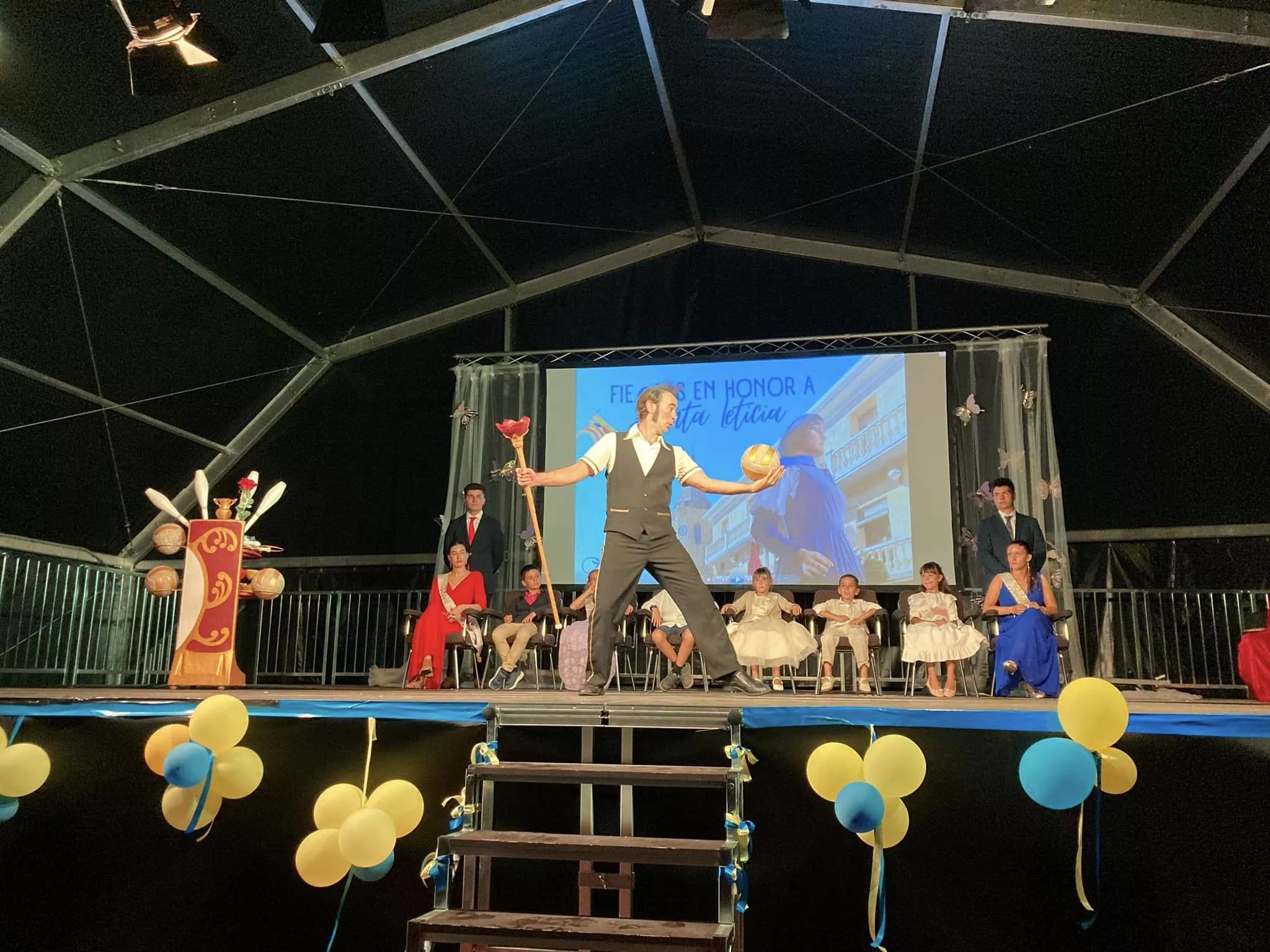 Presentación de Reinas Infantiles de Ayerbe 