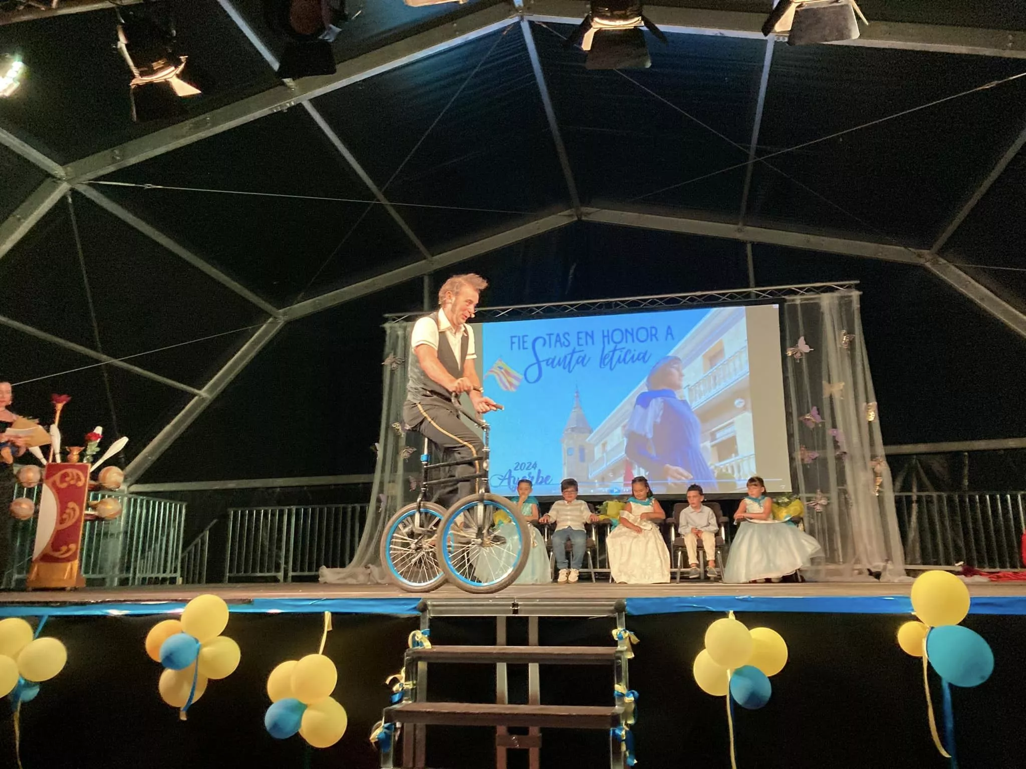 Presentación de Reinas Infantiles de Ayerbe 