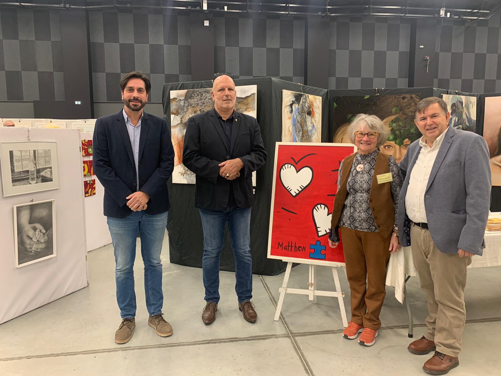 Visita de representantes de Arteria de Monzón en la feria de arte de Muret