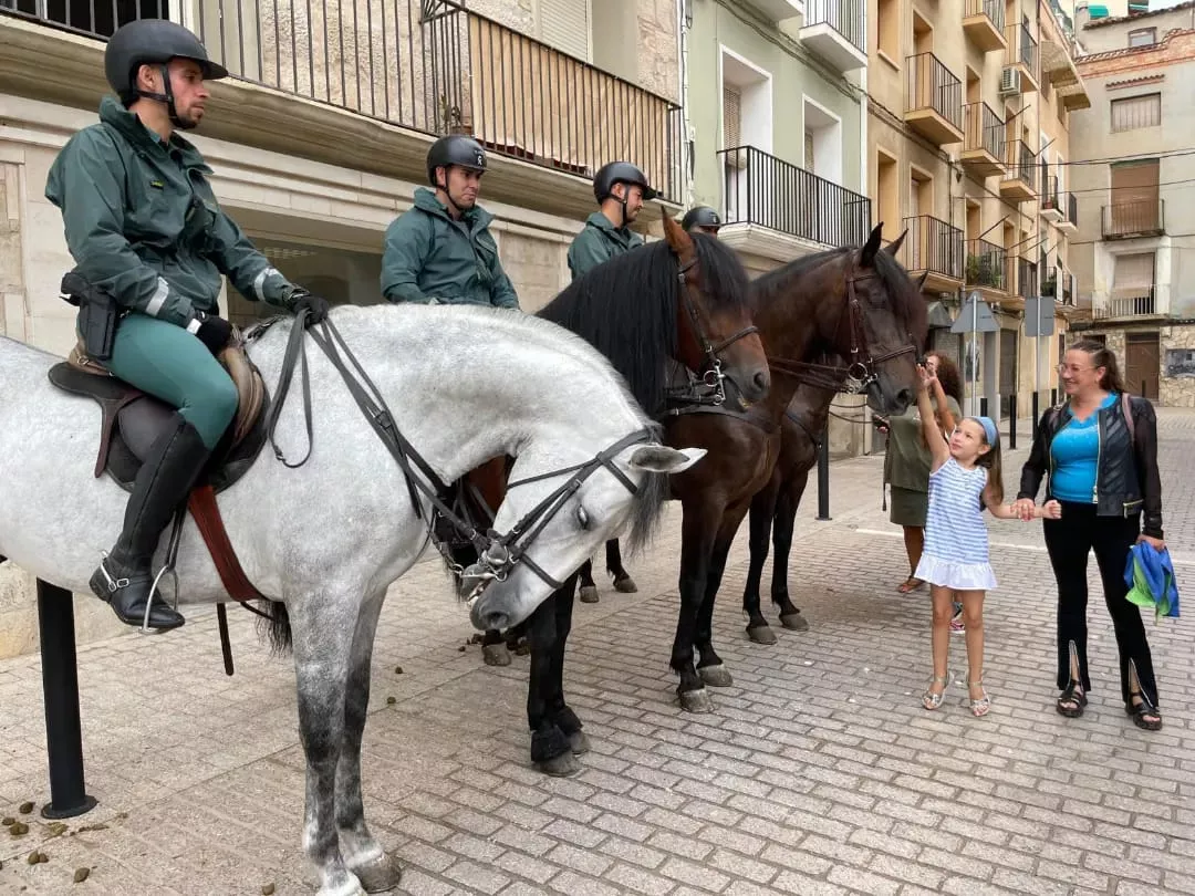 El Grupo de Caballería de la Guardia Civil llega a Fraga. El Grupo de Caballería de la Guardia Civil llega a Fraga.