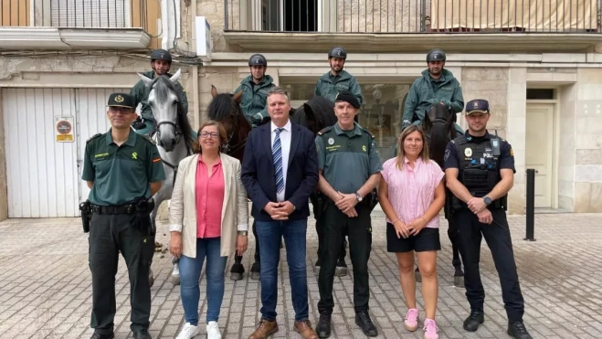 El Ayuntamiento de Fraga ha recibido al Grupo de El Ayuntamiento de Fraga ha recibido al Grupo de