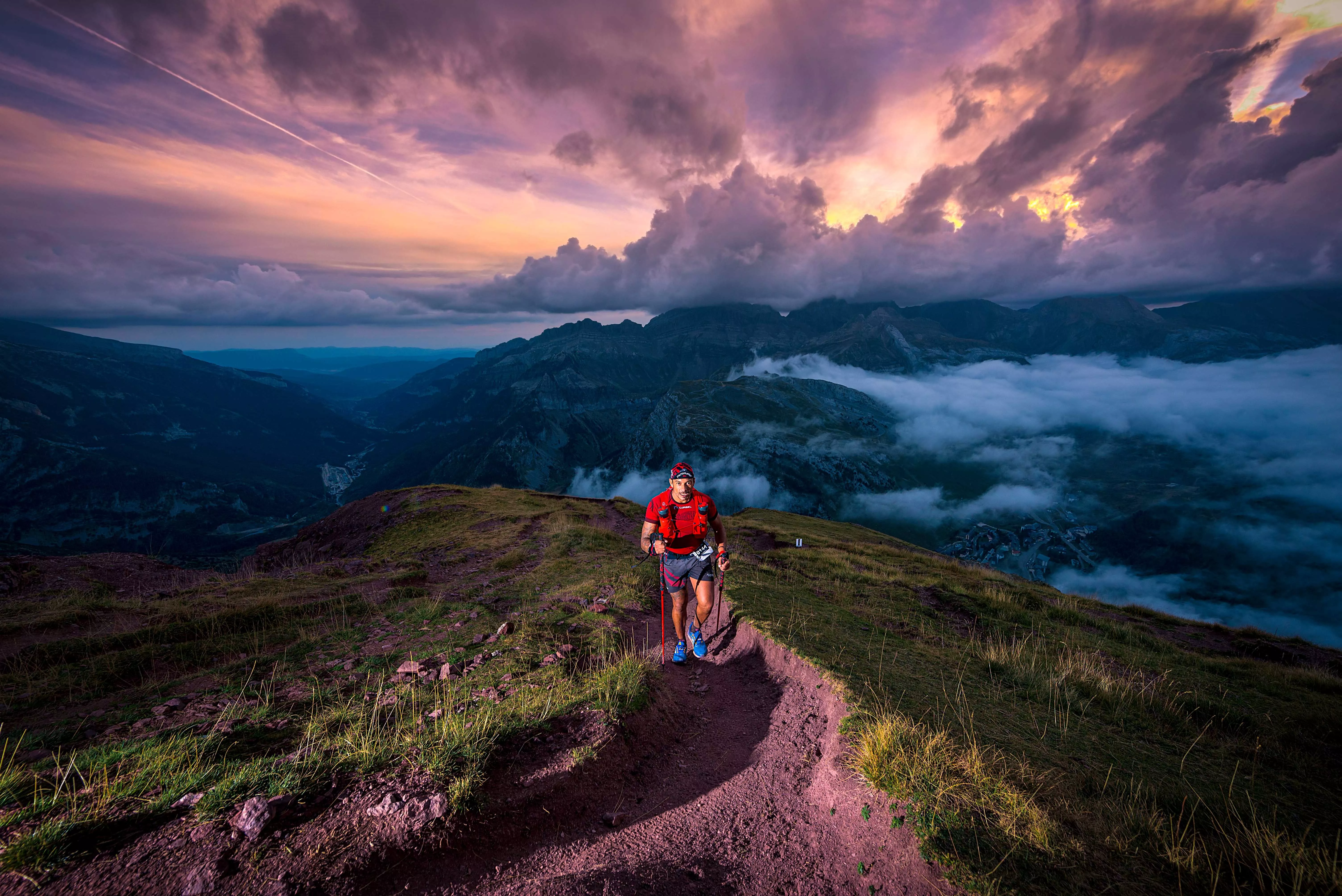 Canfranc Canfranc foto de archivo. CanfrancCanfranc: la gran fiesta popular de las carreras por montaña.