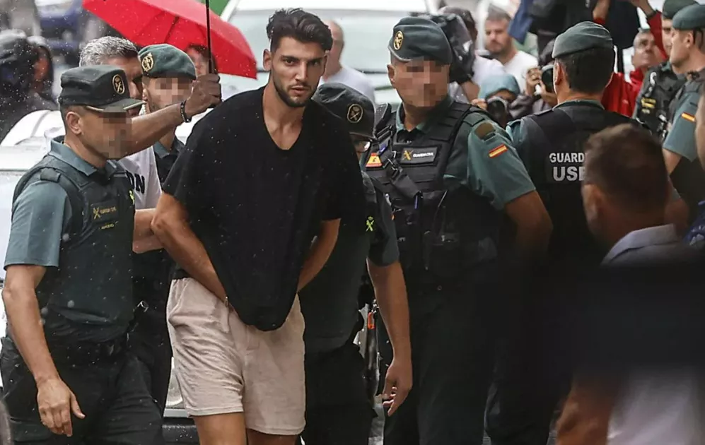 Rafa Mir llega al juzgado. Foto: Kai Försterling (Efe)
