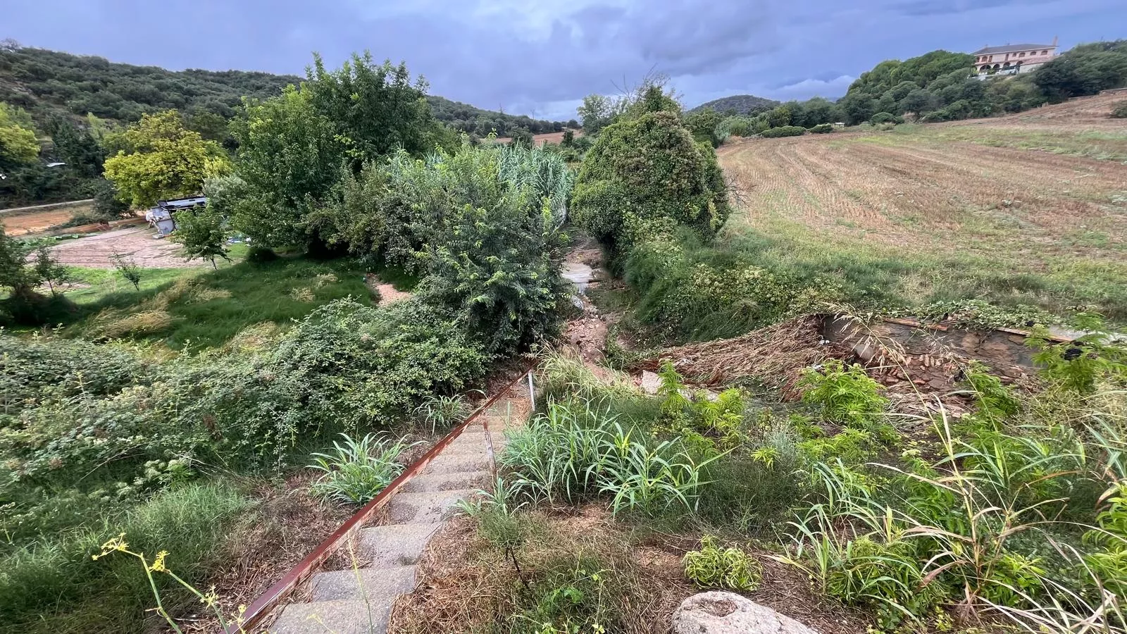 Lascellas tras las fuertes lluvias que han causados serios destrozos. Foto Mercedes Manterola
