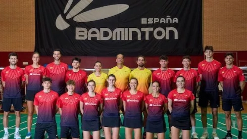 Selección de jugadores y técnicos de bádminton en el CAR de la Blume. Selección de jugadores y técnicos de bádminton en el CAR de la Blume.