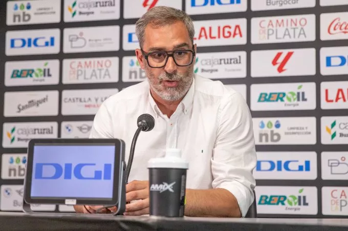 Jon Pérez Bolo, entrenador del Huesca