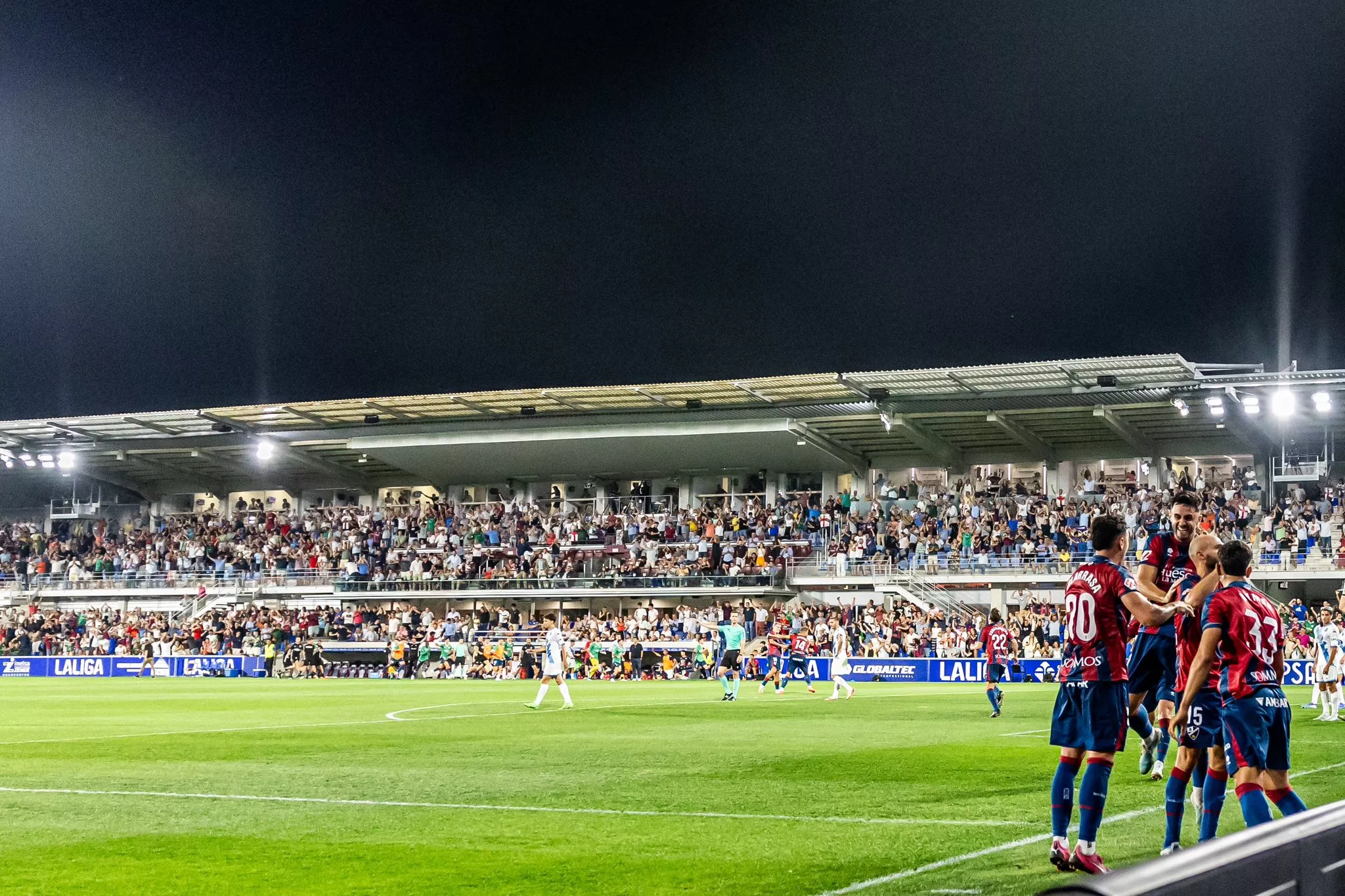 Estas son las alineaciones para el Huesca-Burgos