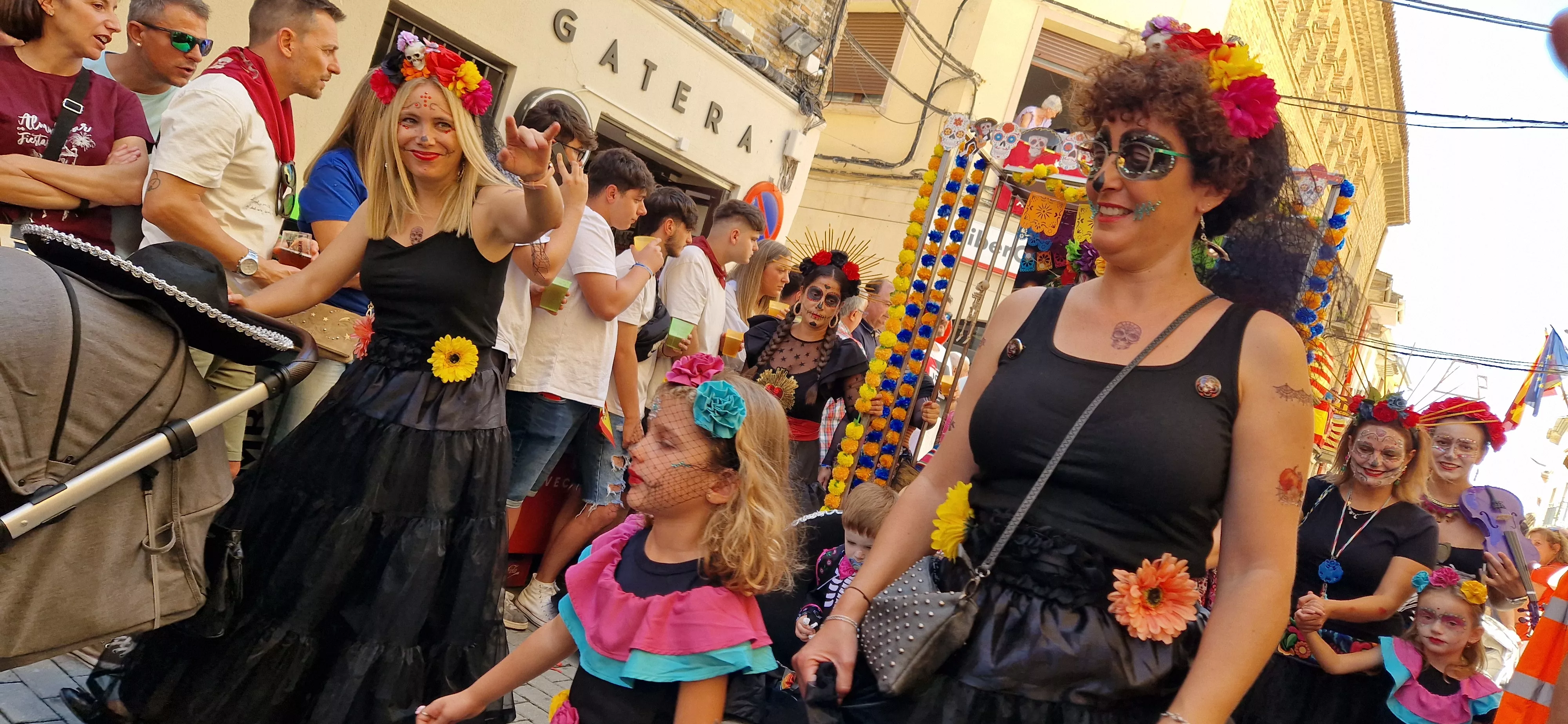 Cabalgata de fiestas de Almudévar 2024. Foto Myriam Martínez 