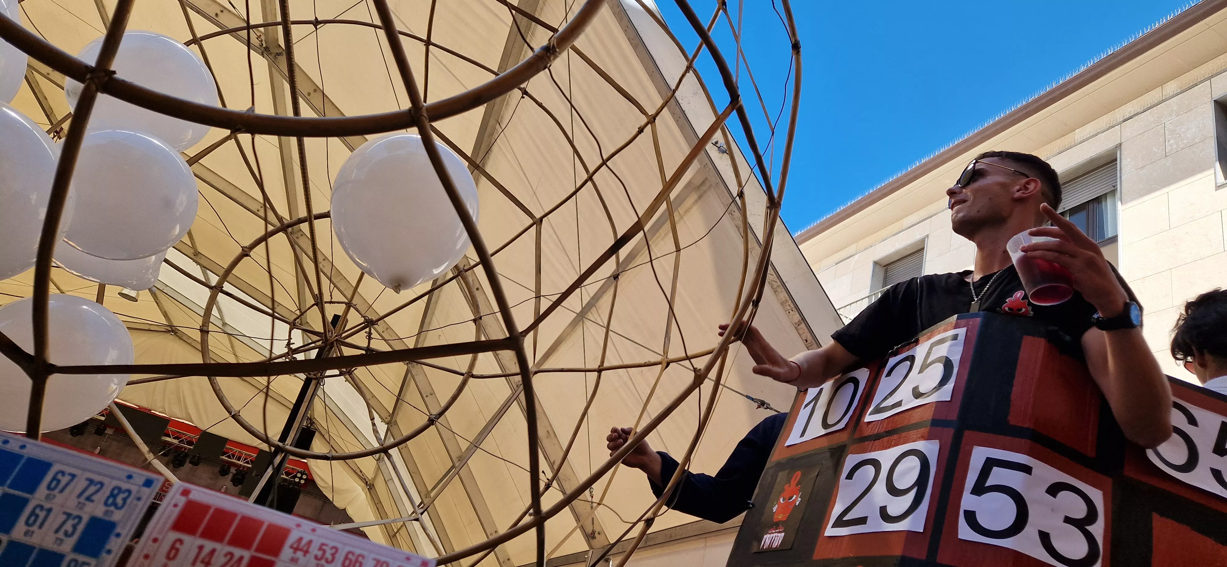 Cabalgata de fiestas de Almudévar 2024. Foto Myriam Martínez 