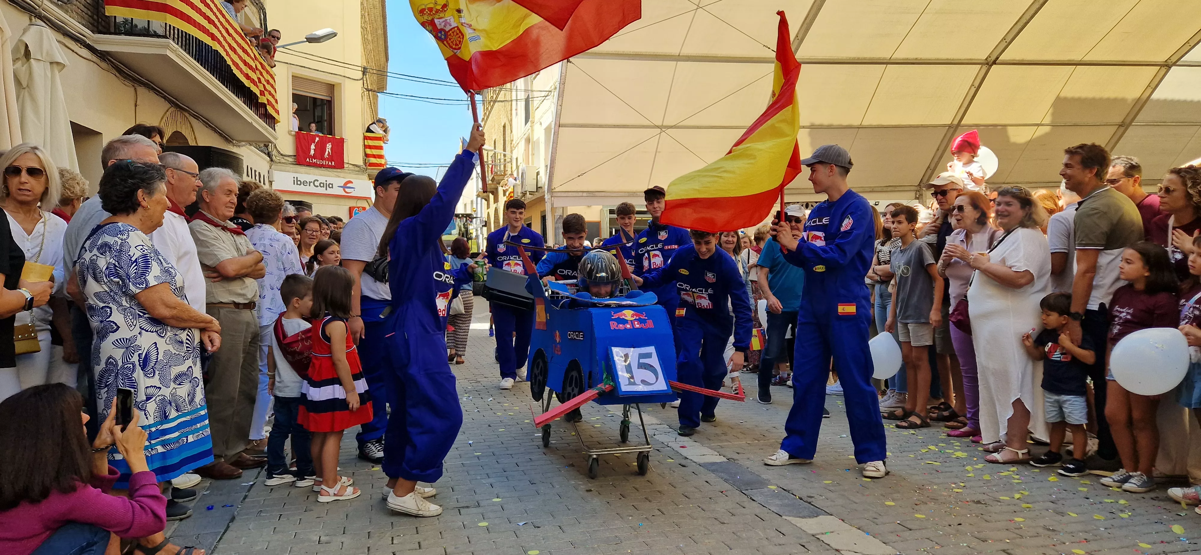Cabalgata de fiestas de Almudévar 2024. Foto Myriam Martínez 