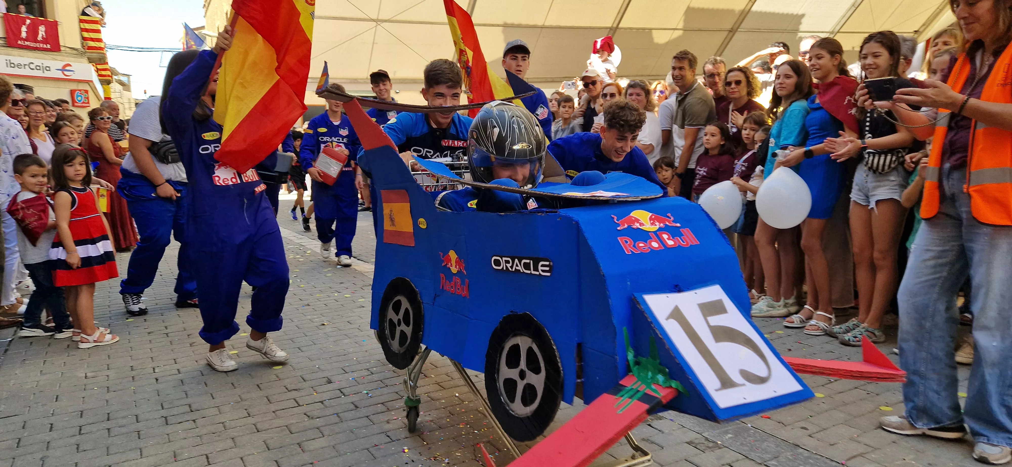 Cabalgata de fiestas de Almudévar 2024. Foto Myriam Martínez 