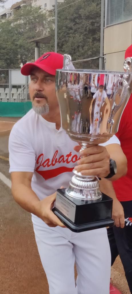 Béisbol Huesca, un club  campeón y sin campo