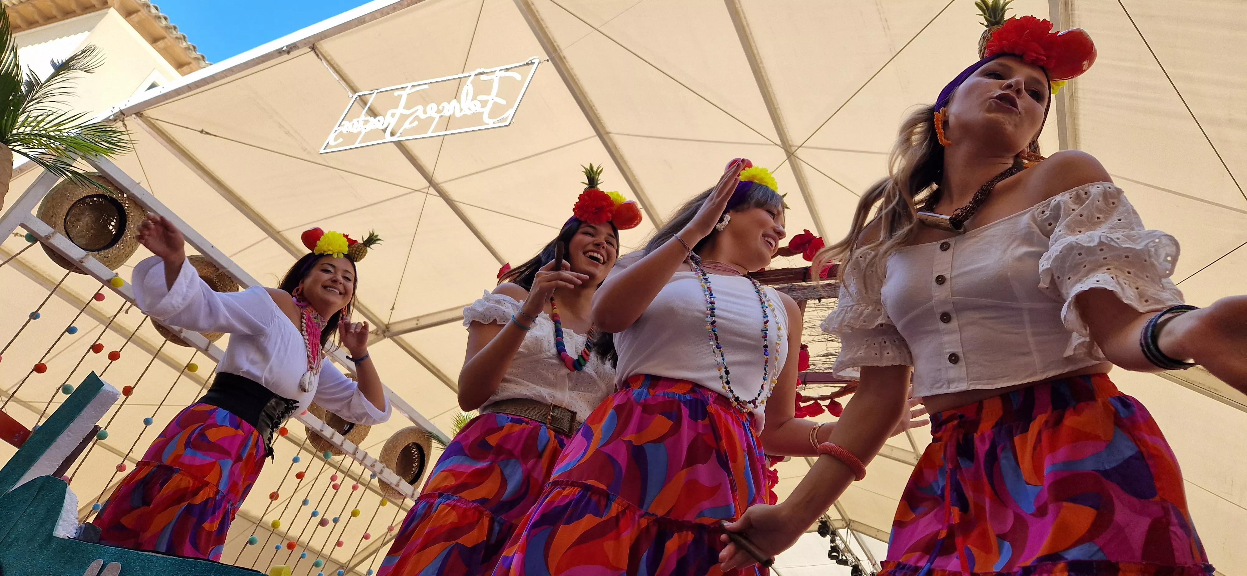 Cabalgata de fiestas de Almudévar 2024. Foto Myriam Martínez 