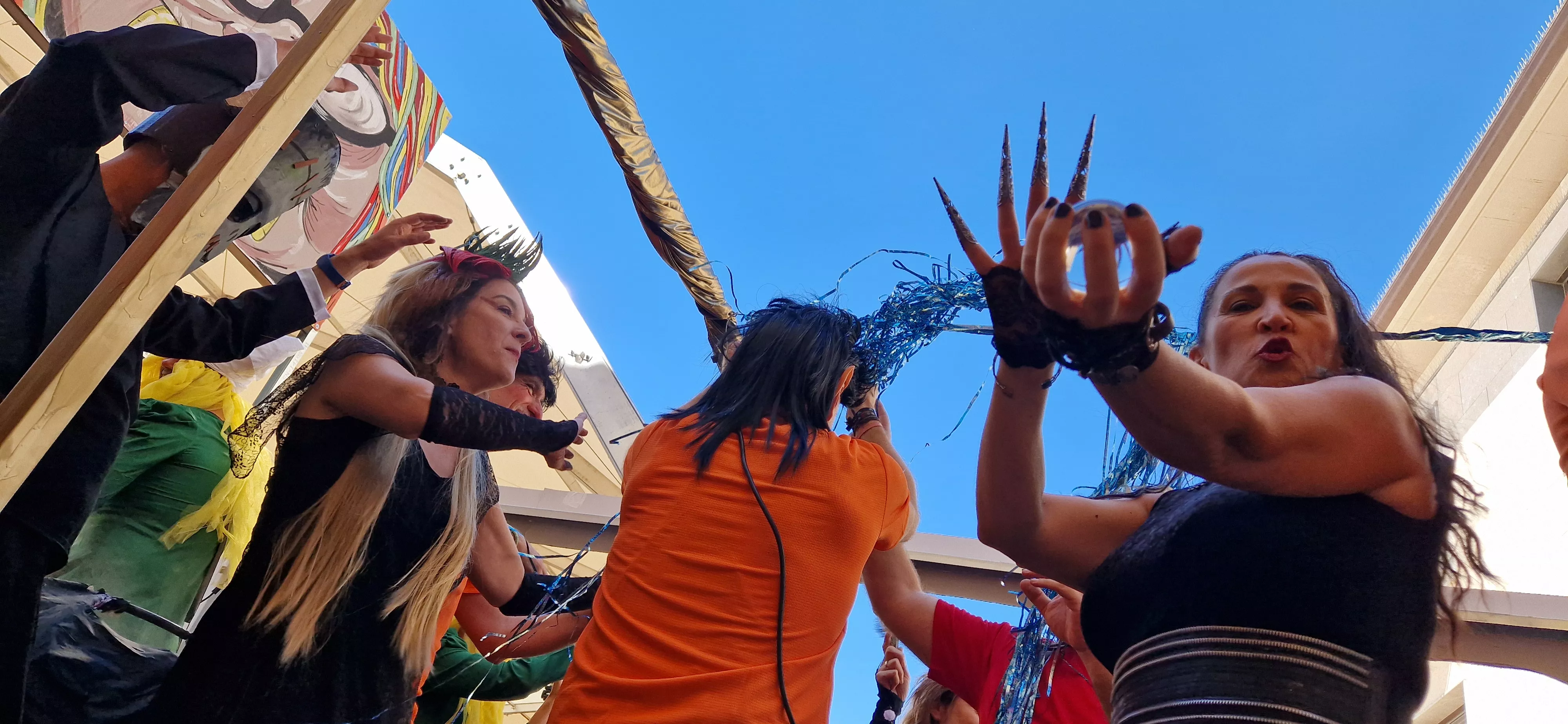 Cabalgata de fiestas de Almudévar 2024. Foto Myriam Martínez 