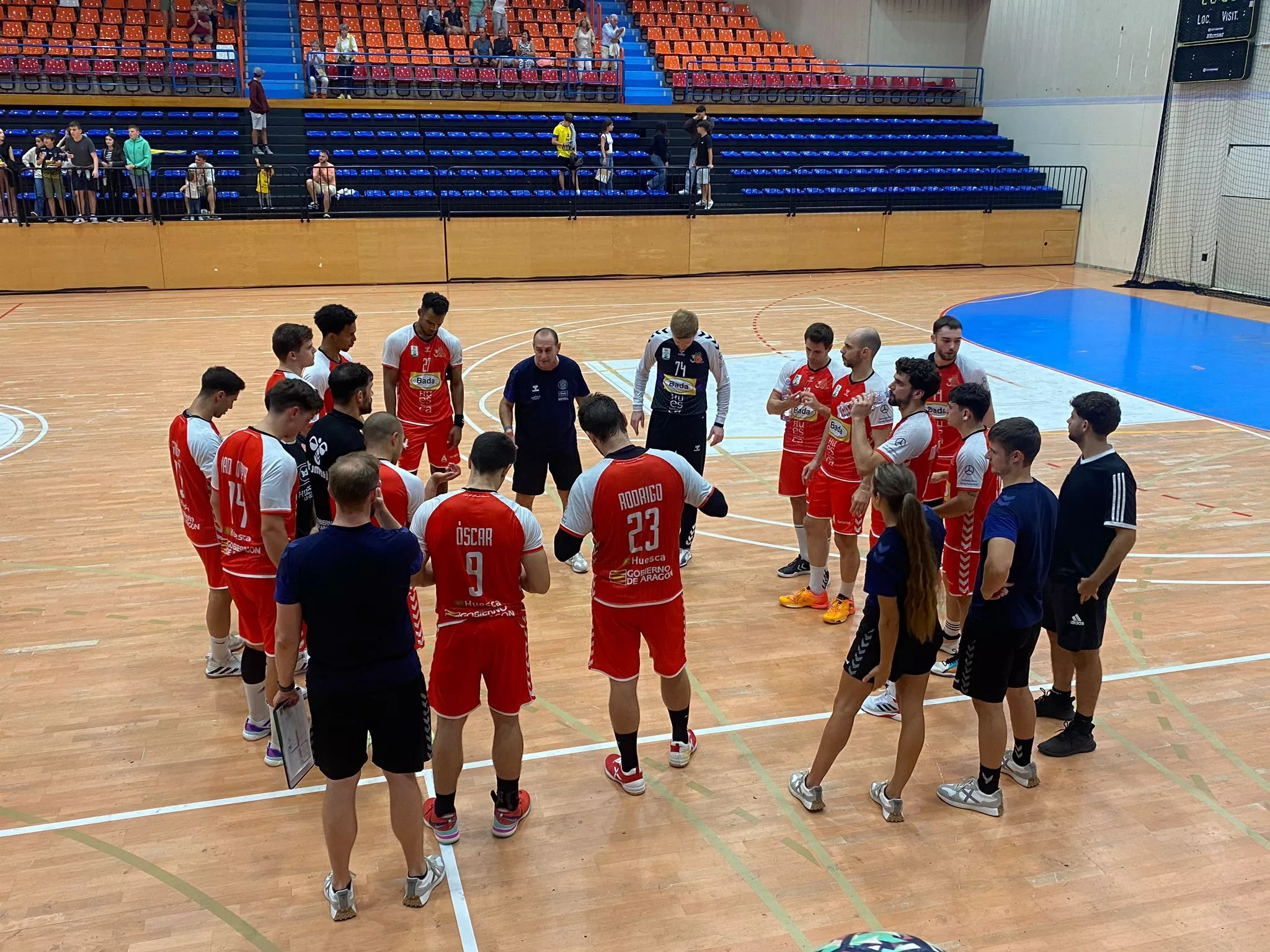 Bada Huesca no puede con Bidasoa tras un mal inicio (35-29)