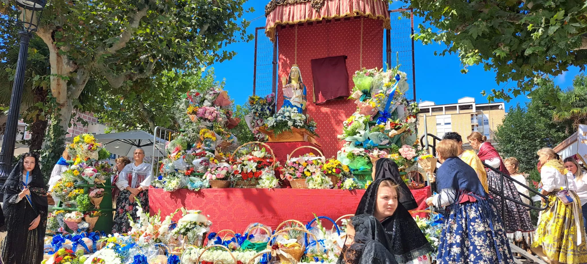 Ofrenda de Flores y Frutos de Barbastro a la Virgen del Pueyo