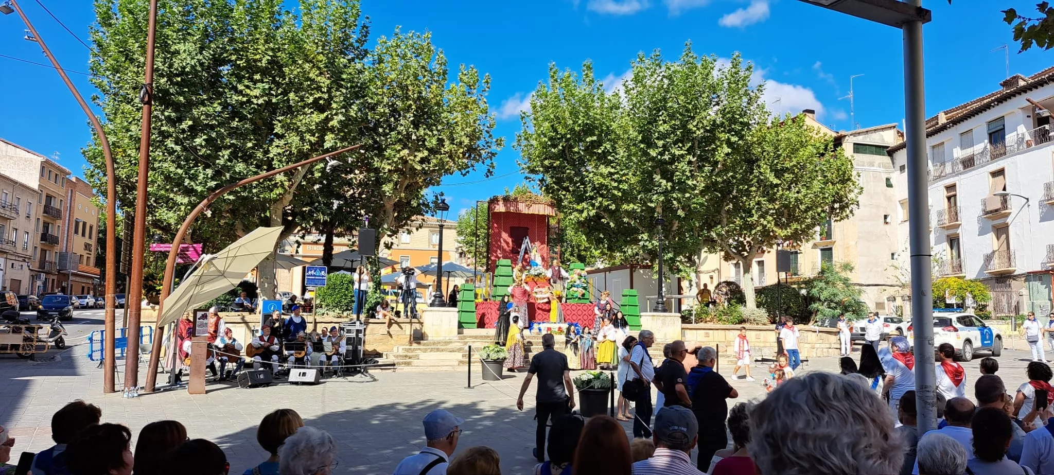 Ofrenda de Flores y Frutos de Barbastro a la Virgen del Pueyo