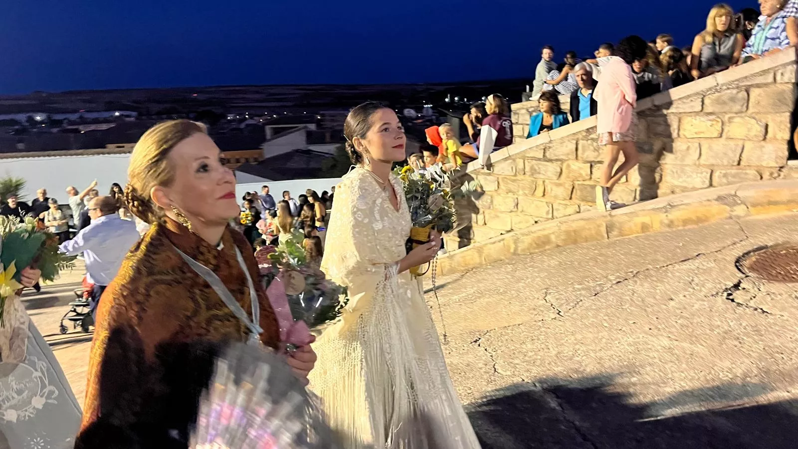 Procesión de la bajada de la Virgen de Corona de Almudévar. Foto Mercedes Manterola
