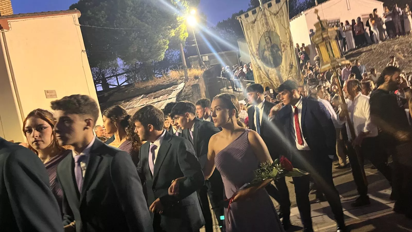 Procesión de la bajada de la Virgen de Corona de Almudévar. Foto Mercedes Manterola