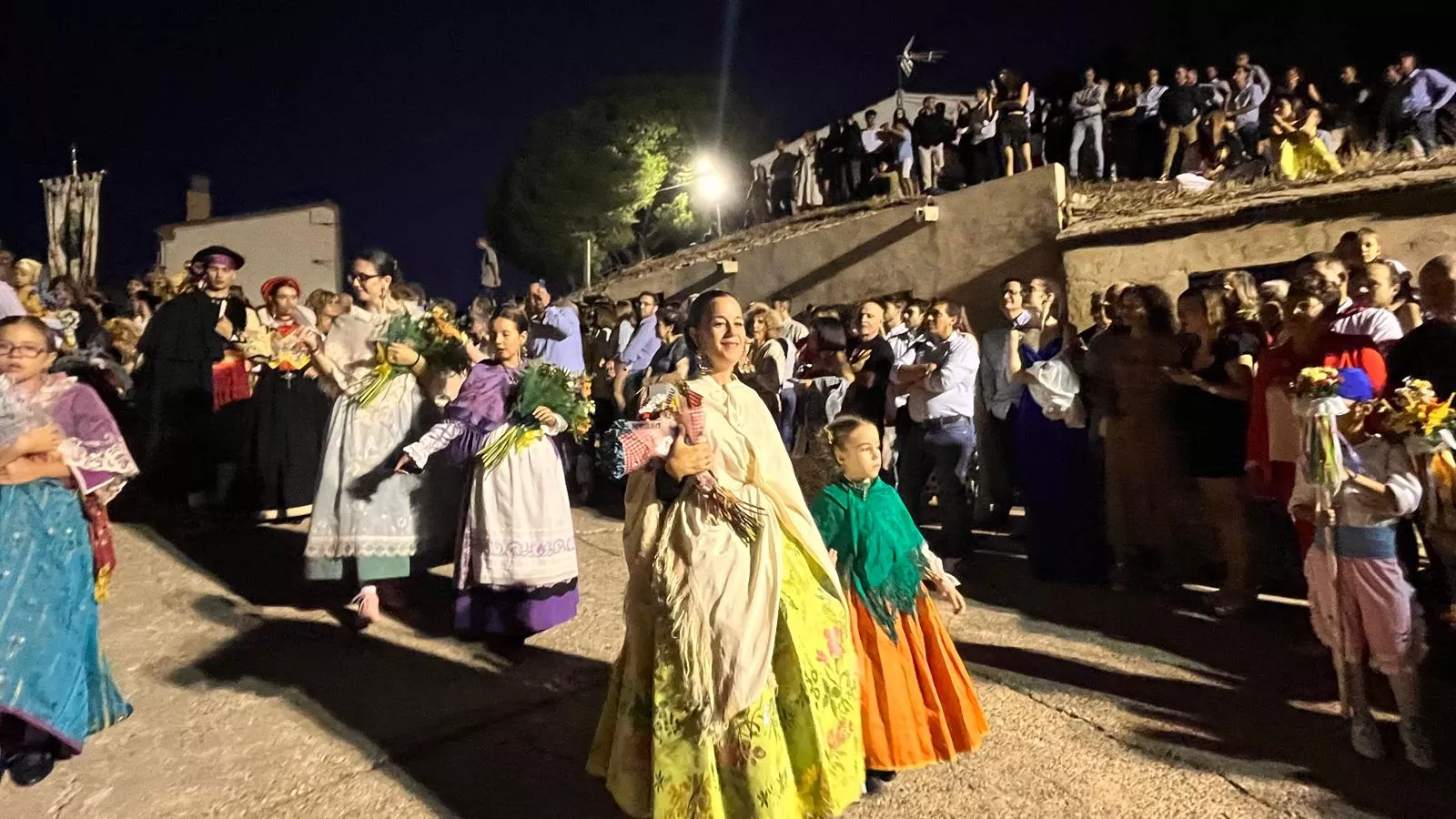 Procesión de la bajada de la Virgen de Corona de Almudévar. Foto Mercedes Manterola