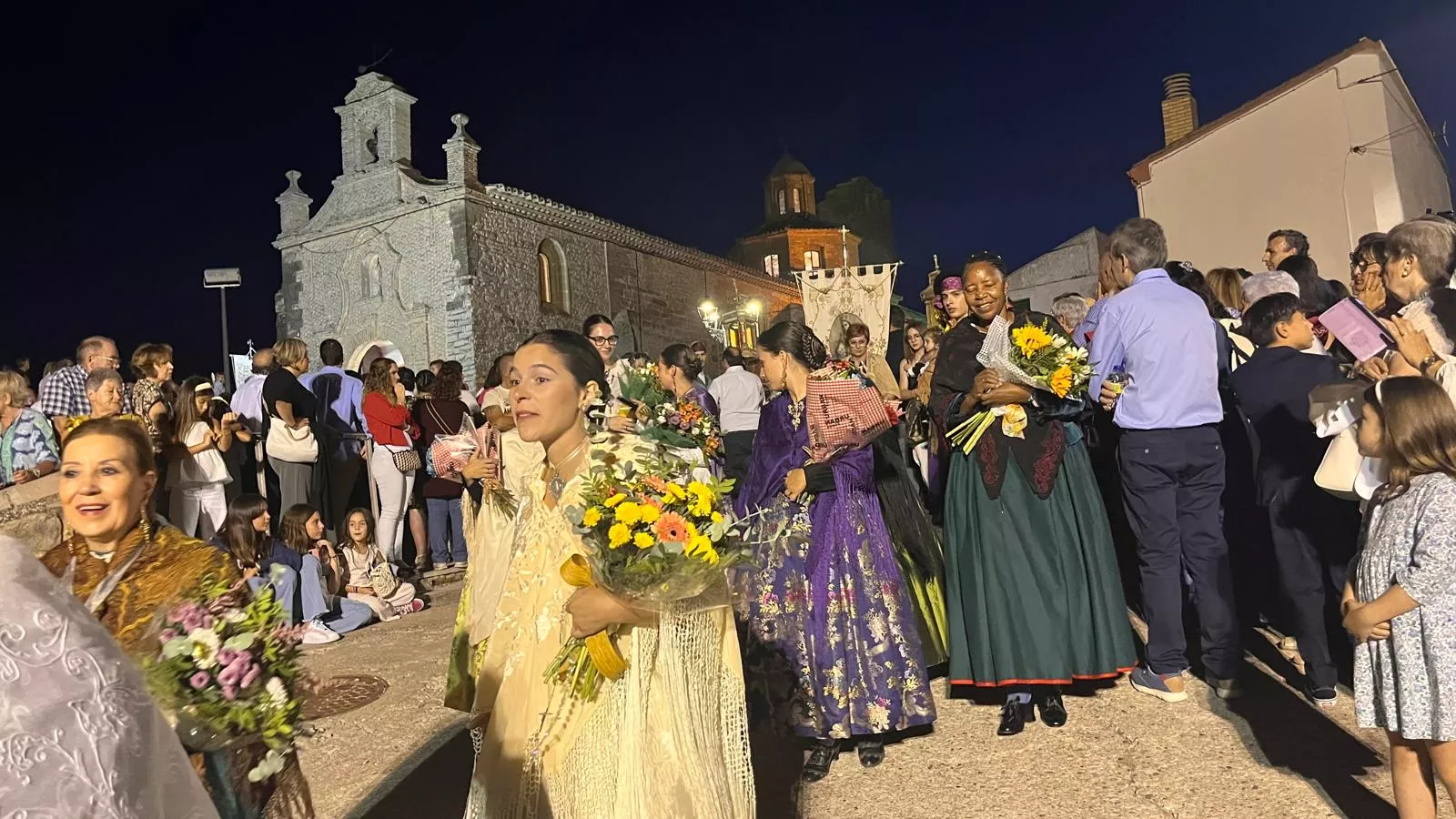 Procesión de la bajada de la Virgen de Corona de Almudévar. Foto Mercedes Manterola