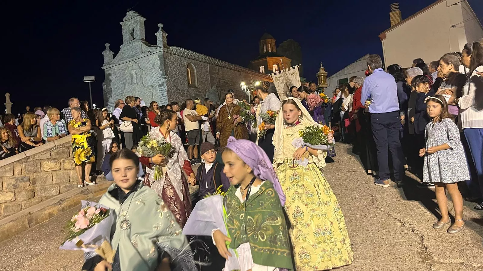 Procesión de la bajada de la Virgen de Corona de Almudévar. Foto Mercedes Manterola
