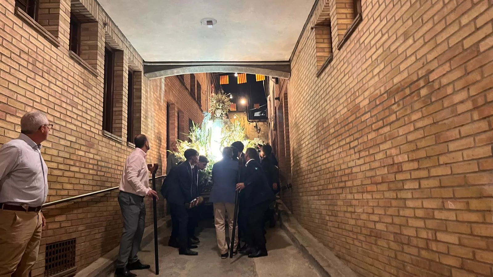 Procesión de la bajada de la Virgen de Corona de Almudévar. Foto Mercedes Manterola