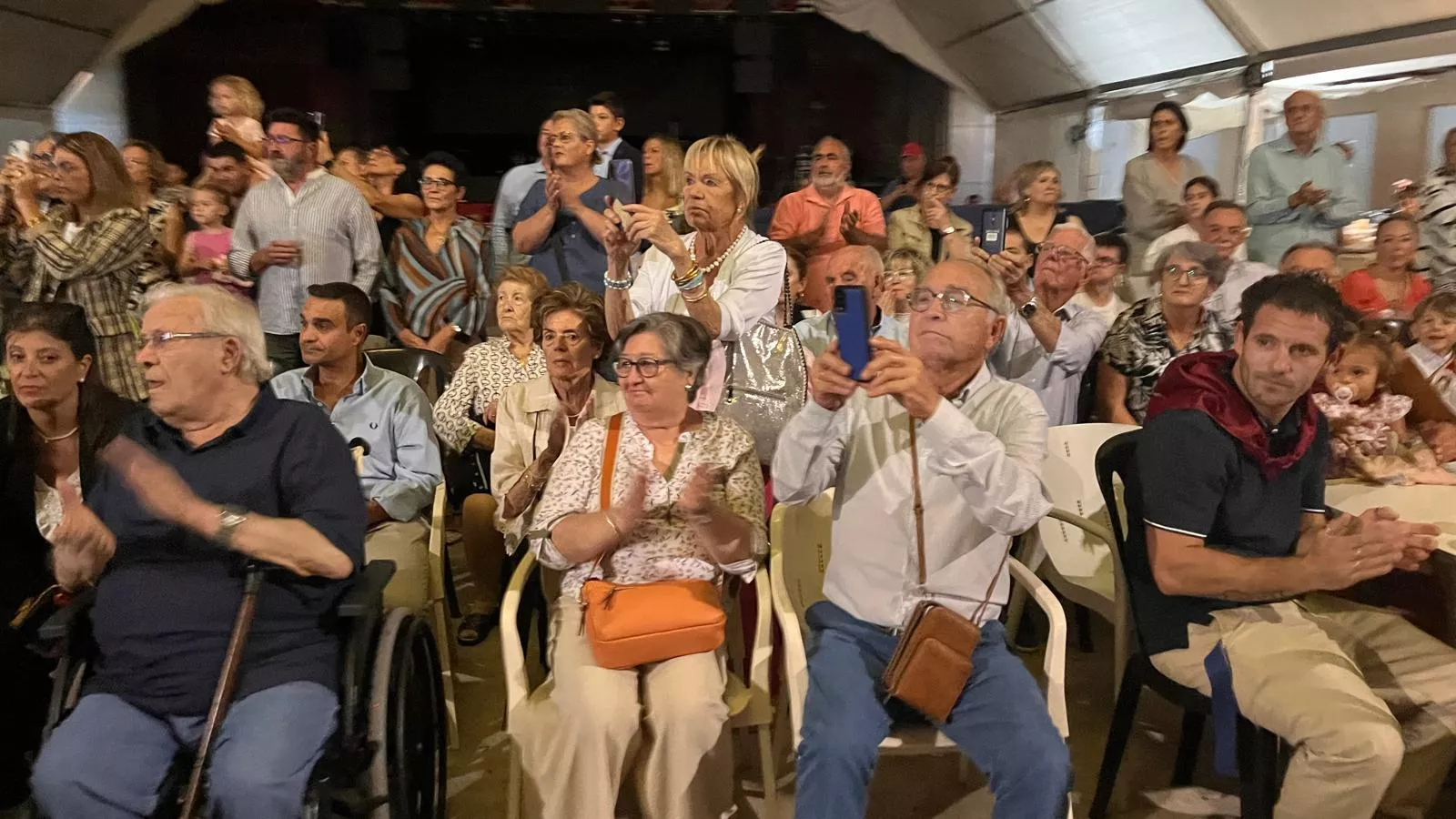 Procesión de la bajada de la Virgen de Corona de Almudévar. Foto Mercedes Manterola