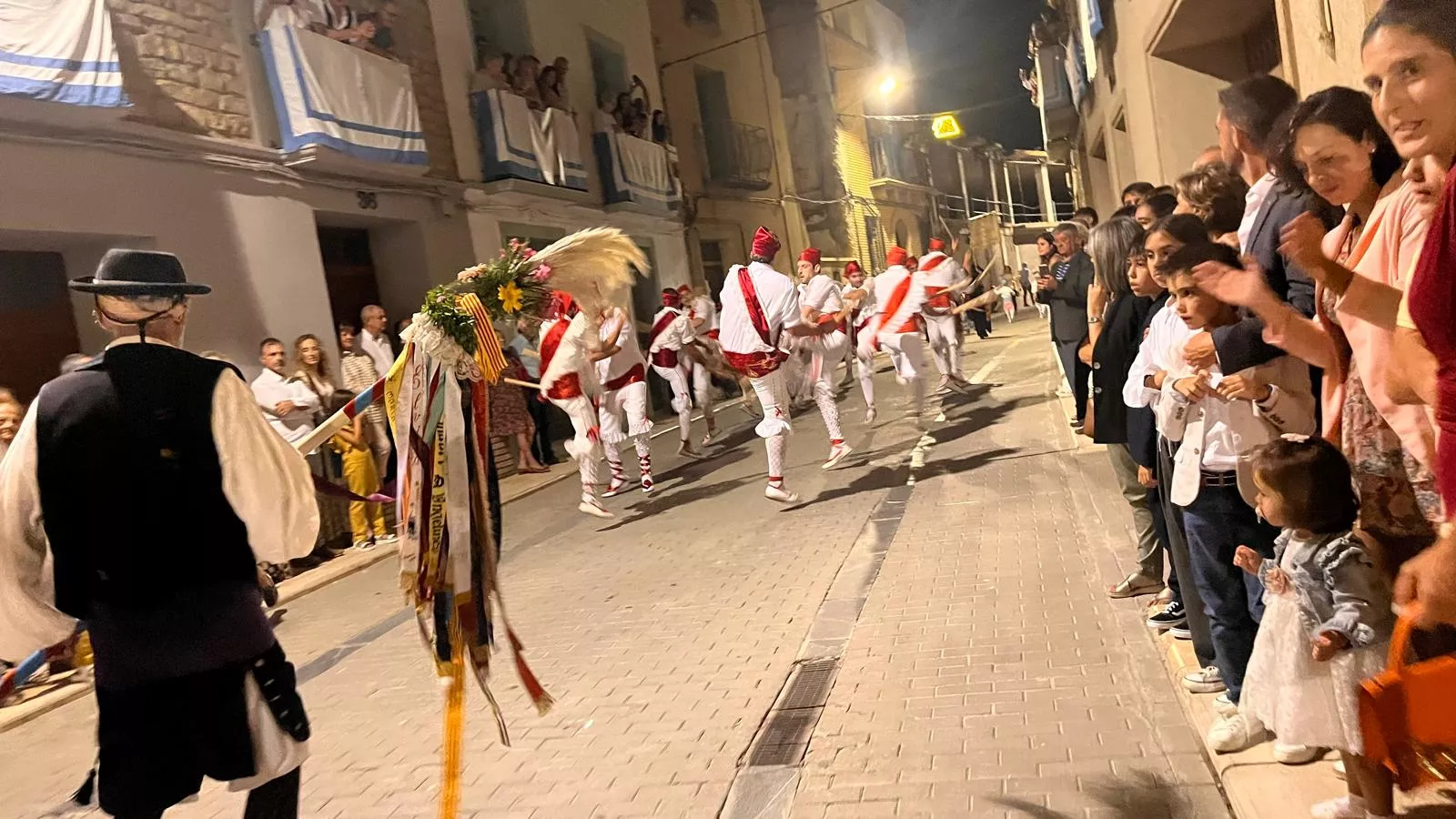 Procesión de la bajada de la Virgen de Corona de Almudévar. Foto Mercedes Manterola
