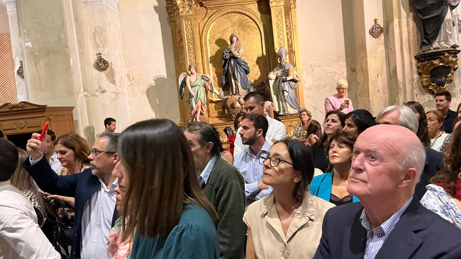 Procesión de la bajada de la Virgen de Corona de Almudévar. Foto Mercedes Manterola
